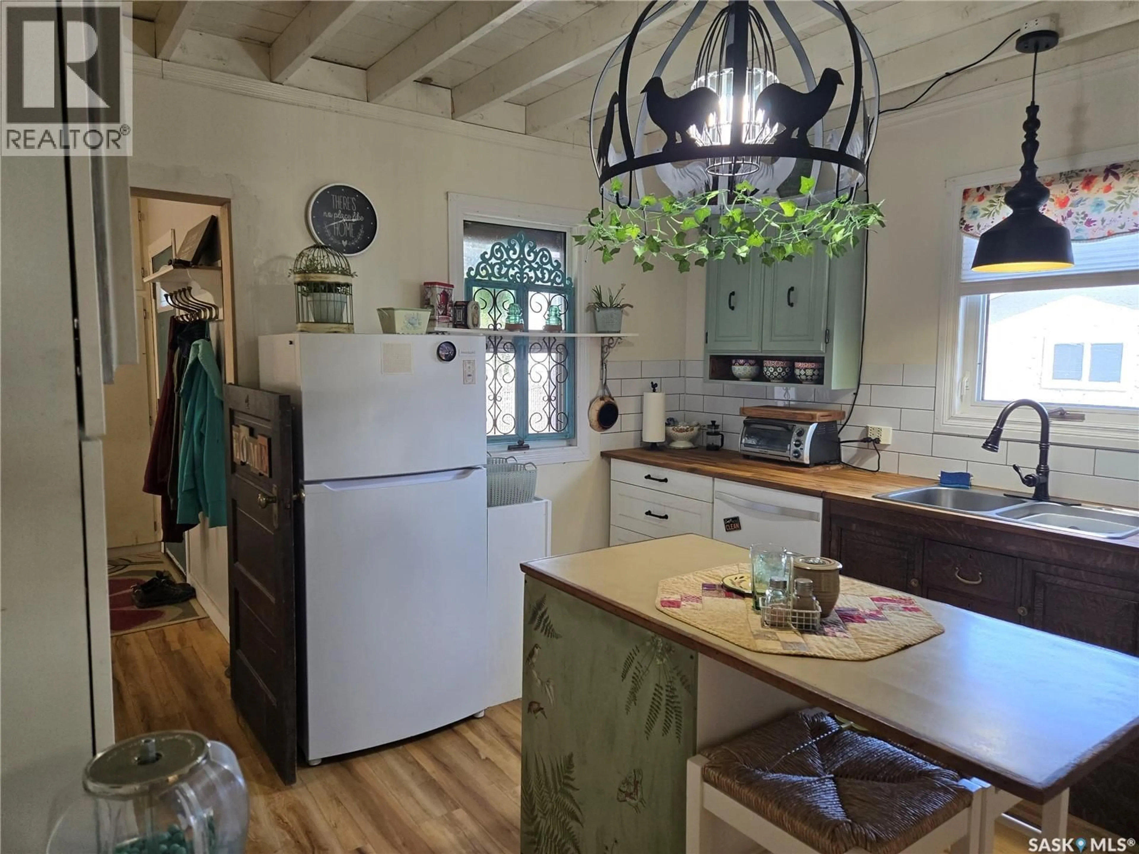 Rustic kitchen, unknown for 61 ANTRIM STREET, Lanigan Saskatchewan S0K2M0