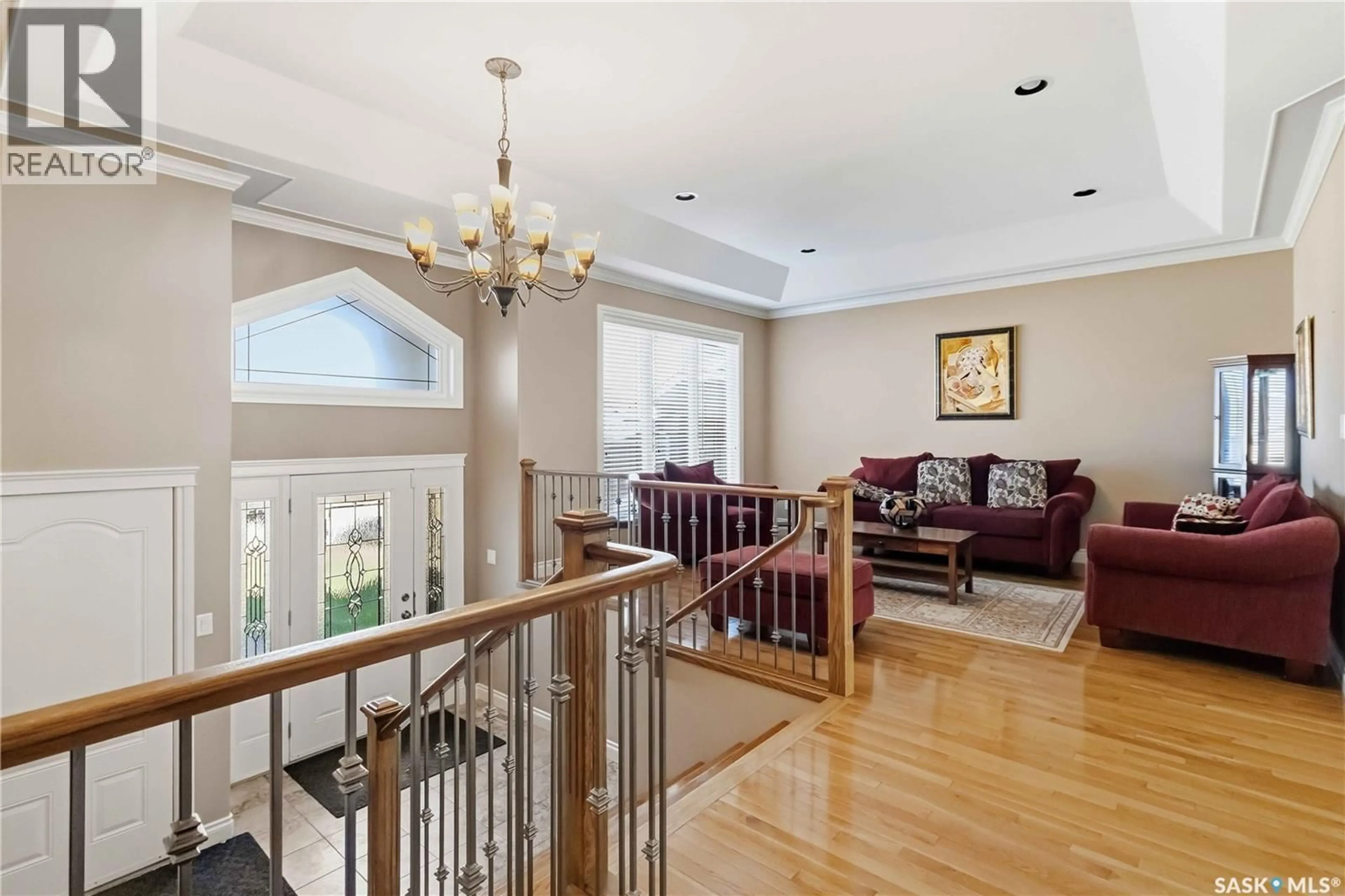 Indoor foyer for 610 BEECHDALE TERRACE, Saskatoon Saskatchewan S7V0A5