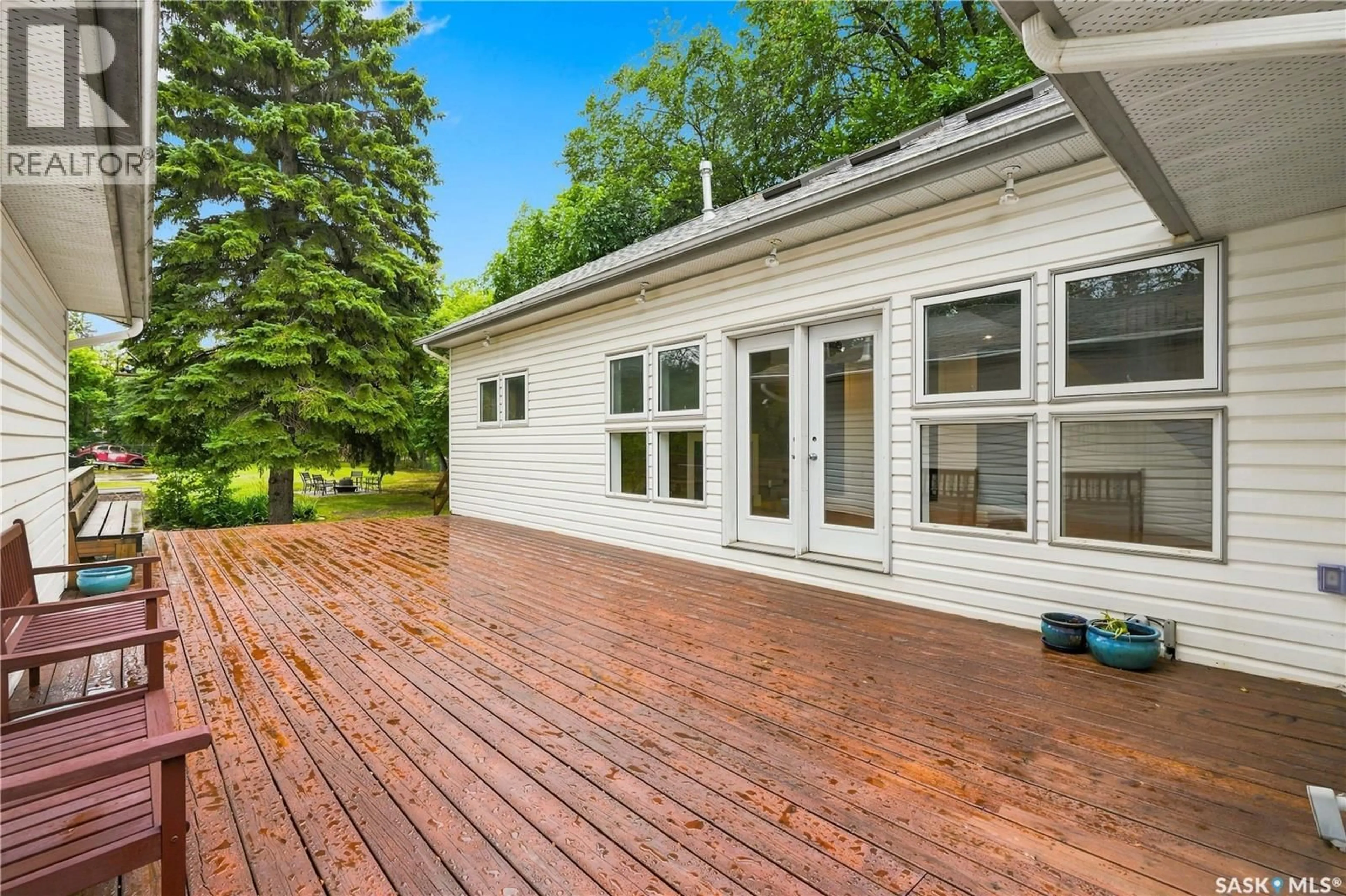 Home with vinyl exterior material, unknown for 3445 11TH STREET, Saskatoon Saskatchewan S7M1K4