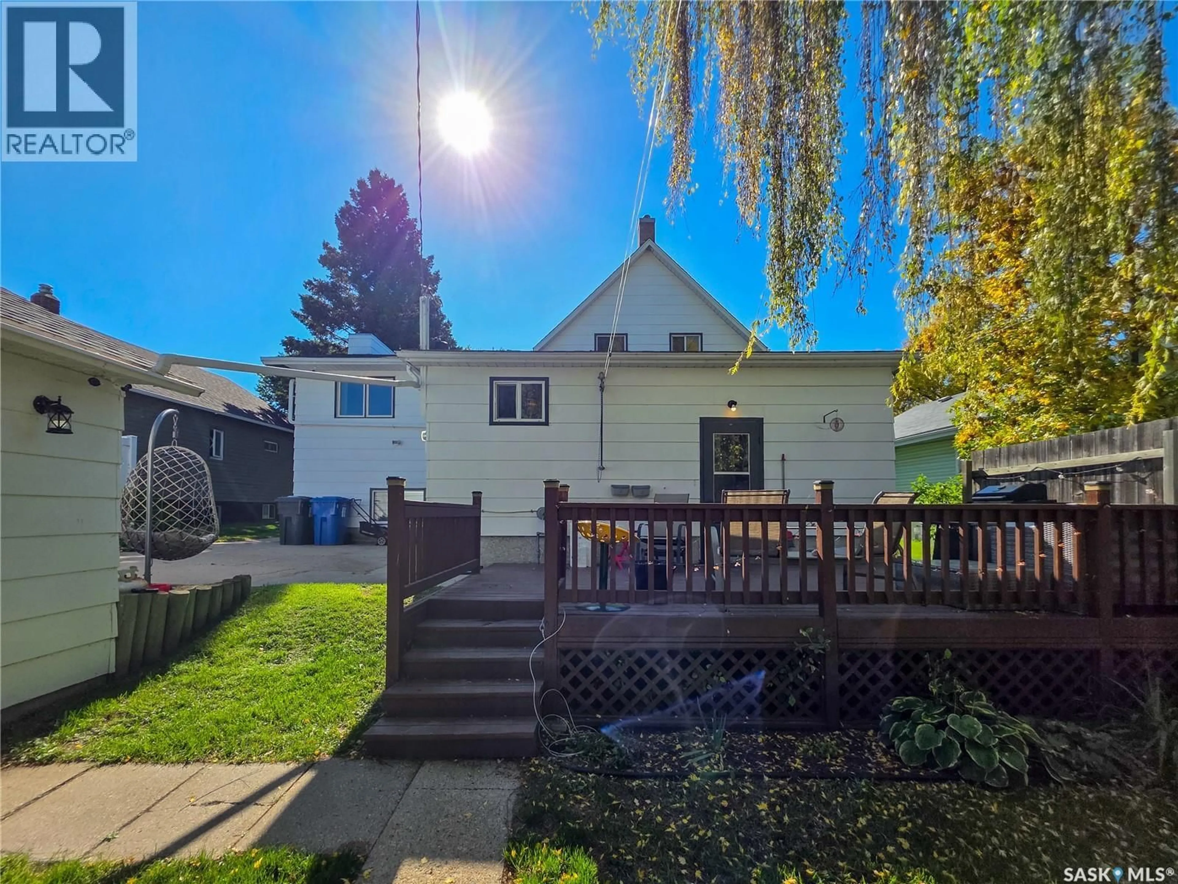 A pic from outside/outdoor area/front of a property/back of a property/a pic from drone, street for 242 6TH AVENUE, Melville Saskatchewan S0A2P0
