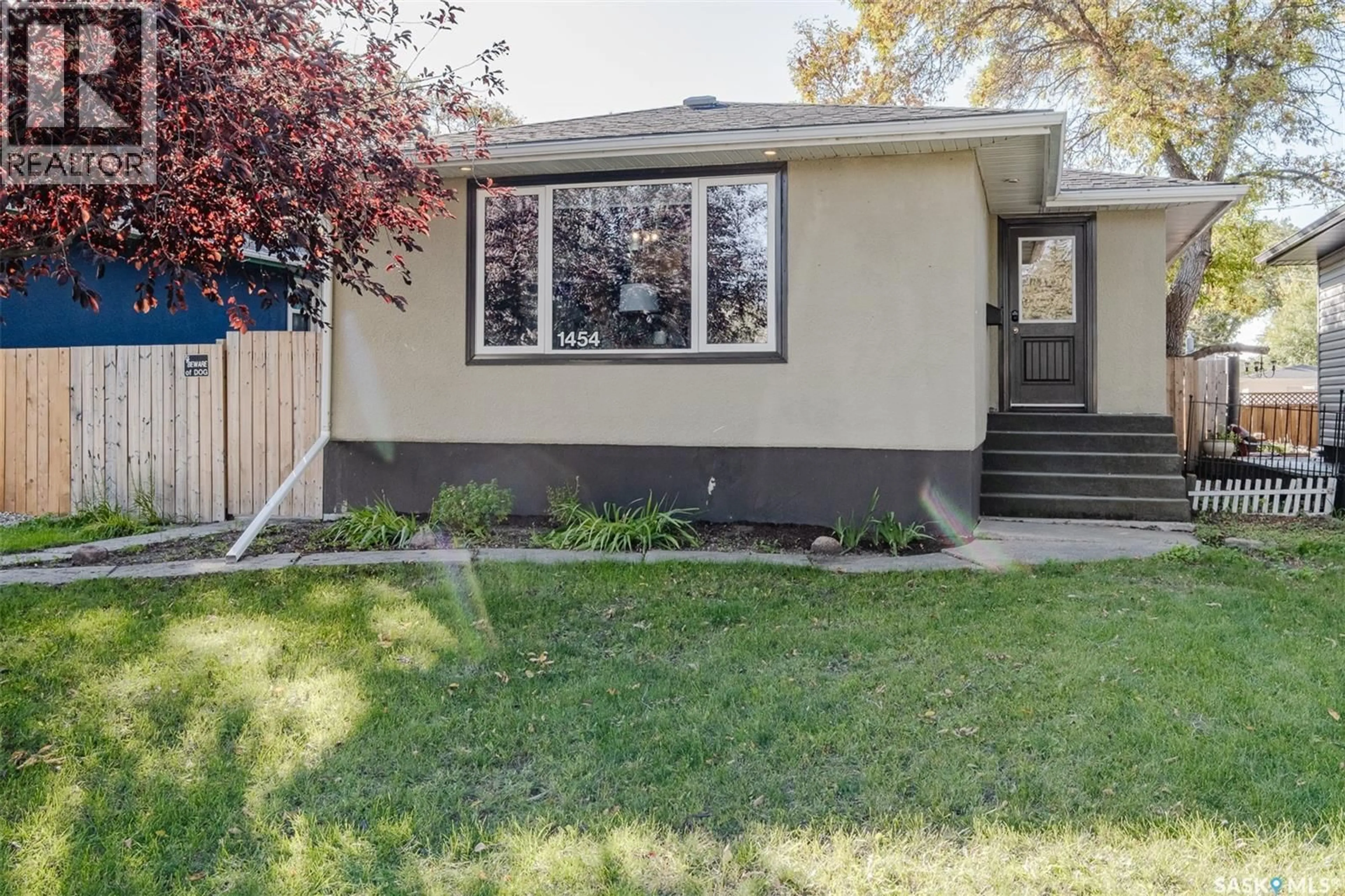 Home with vinyl exterior material, street for 1454 HORACE STREET, Regina Saskatchewan S4T5L8