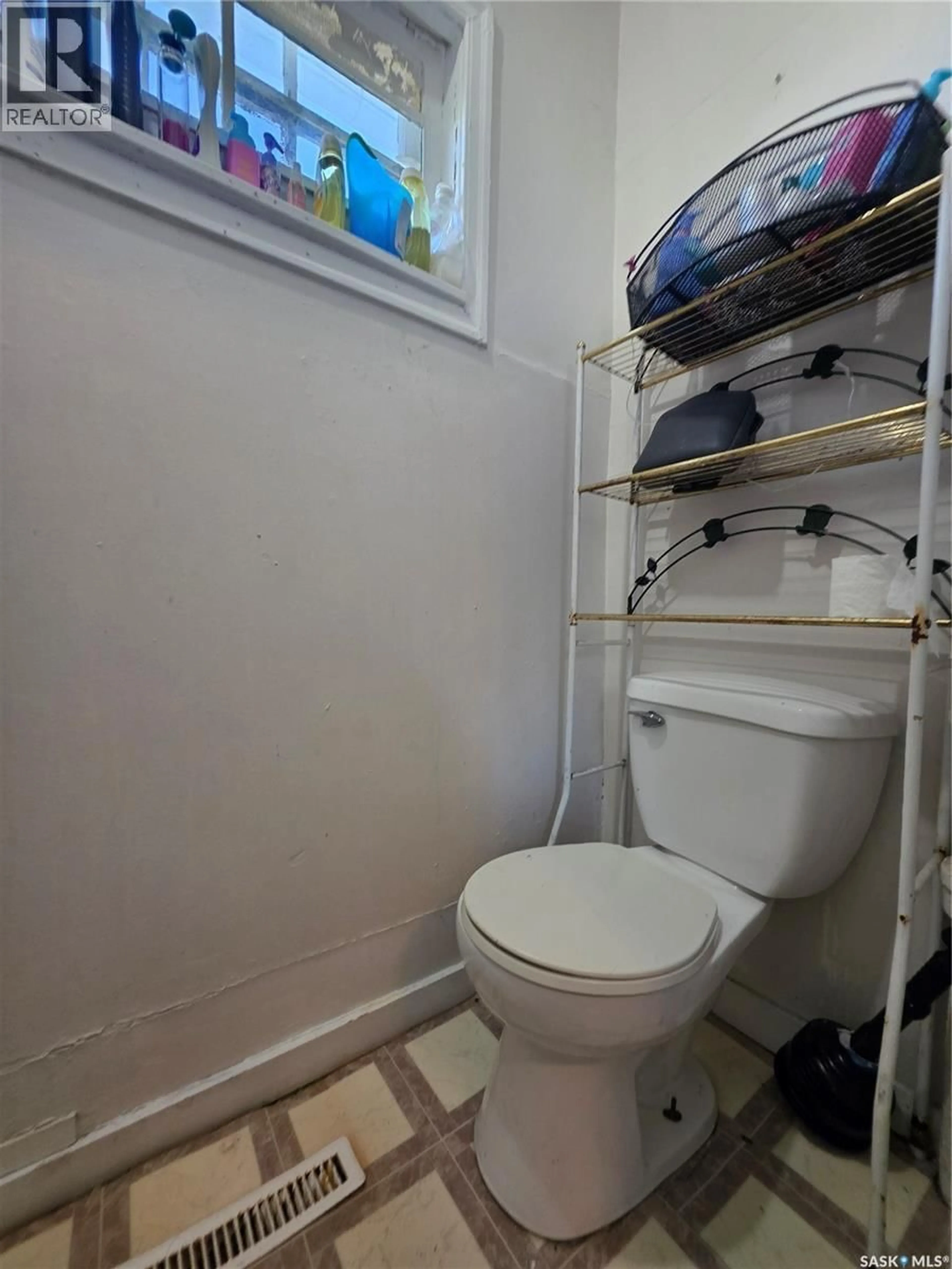 A pic of a room for 1126 ROBINSON STREET, Regina Saskatchewan S4T2M9