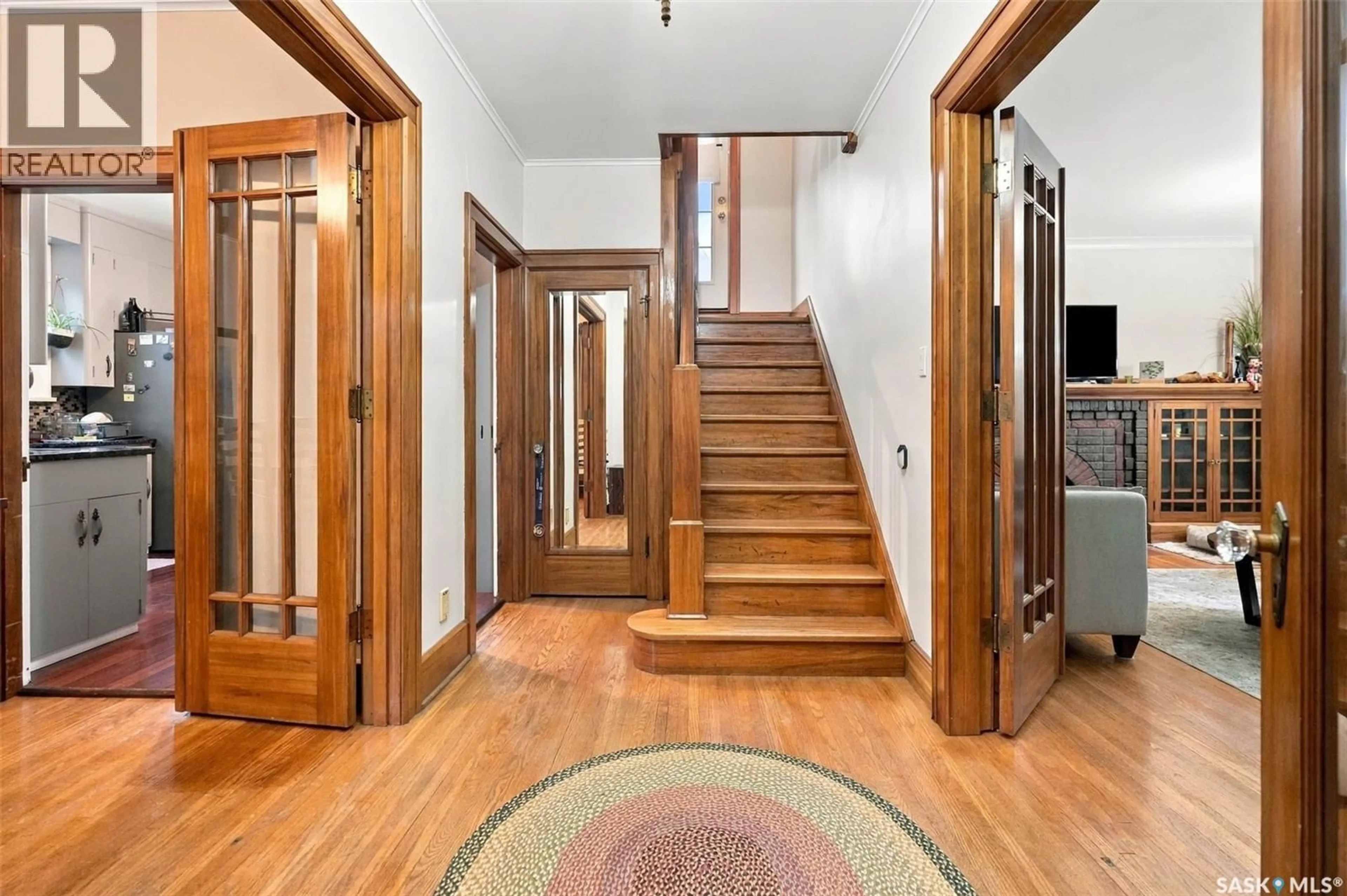 Indoor entryway for 131 CONNAUGHT CRESCENT, Regina Saskatchewan S4T6M8