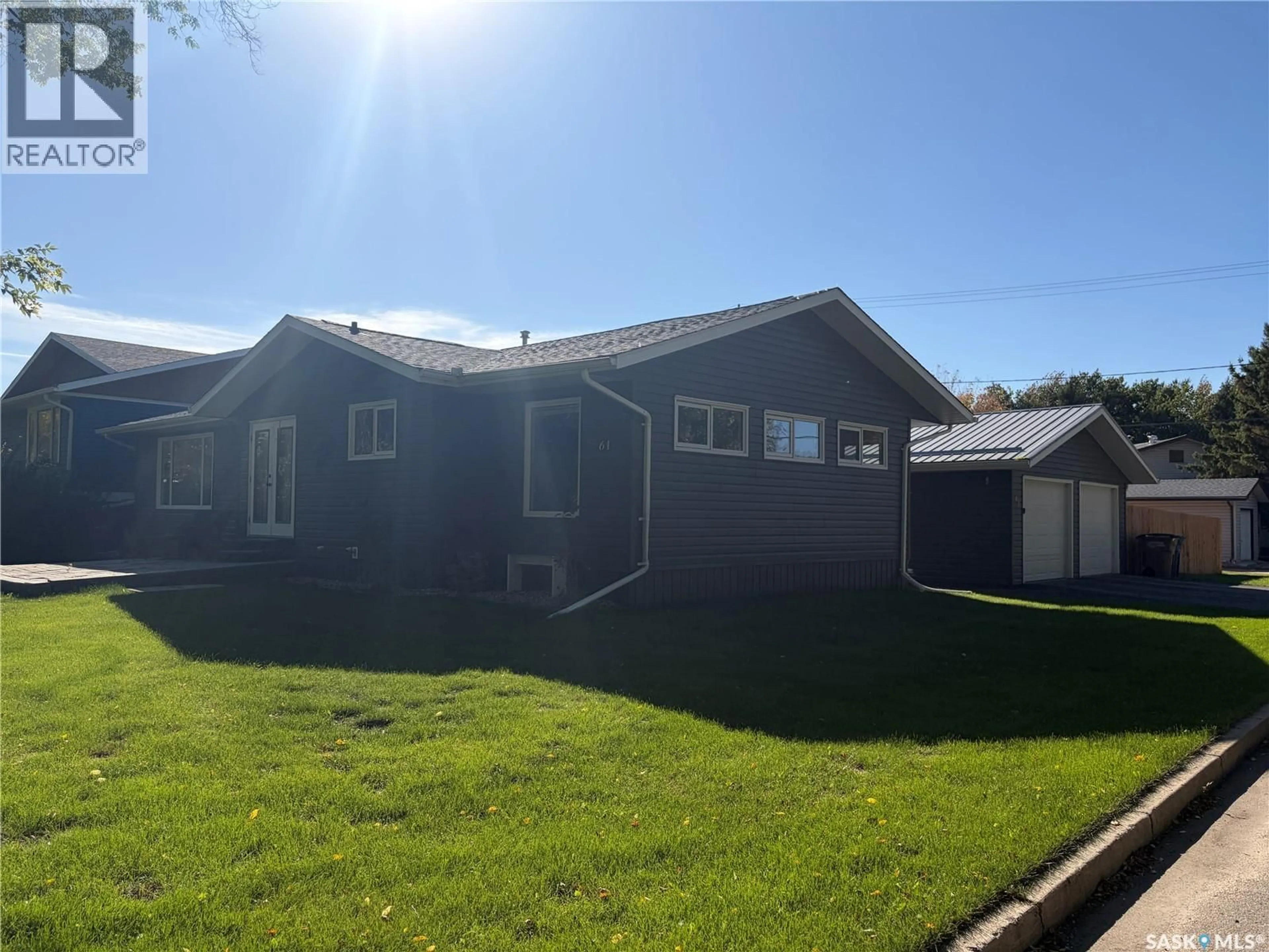 Home with vinyl exterior material, unknown for 61 2ND STREET, Wadena Saskatchewan S0A4J0