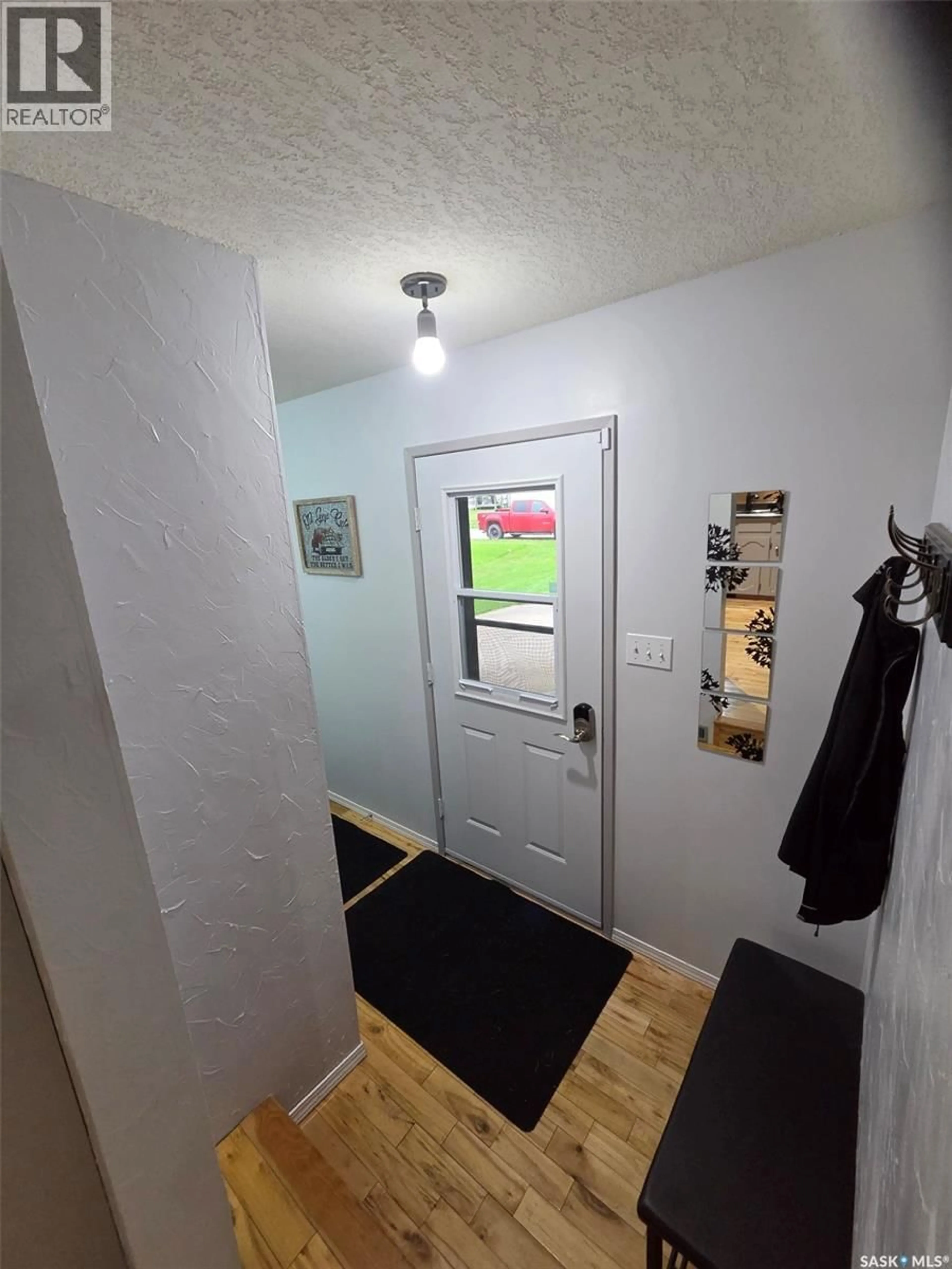 Indoor entryway for 228 RAILWAY AVENUE, Wawota Saskatchewan S0G5A0