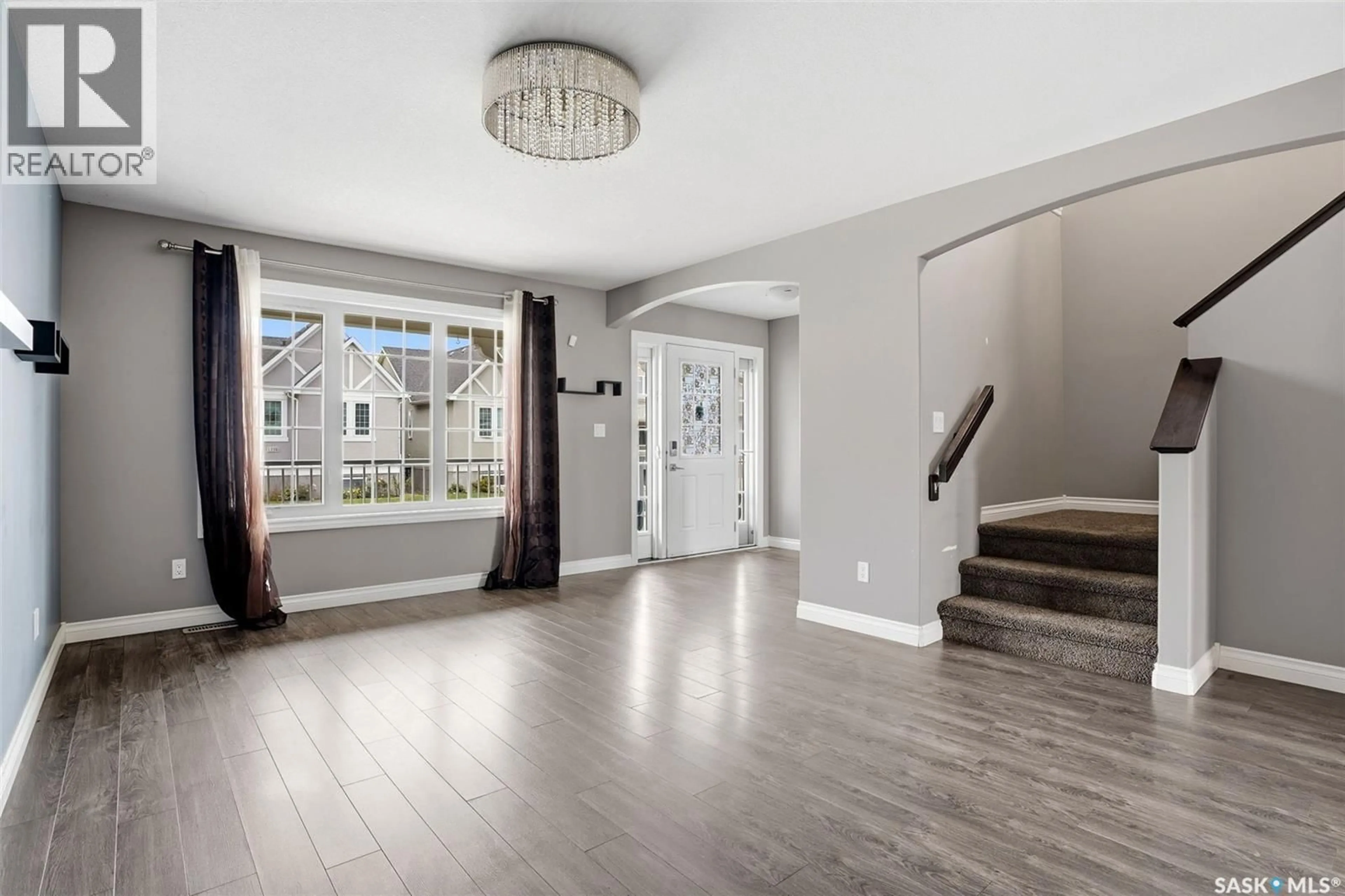 Indoor entryway for 1137 JURASIN STREET, Regina Saskatchewan S4X0K1