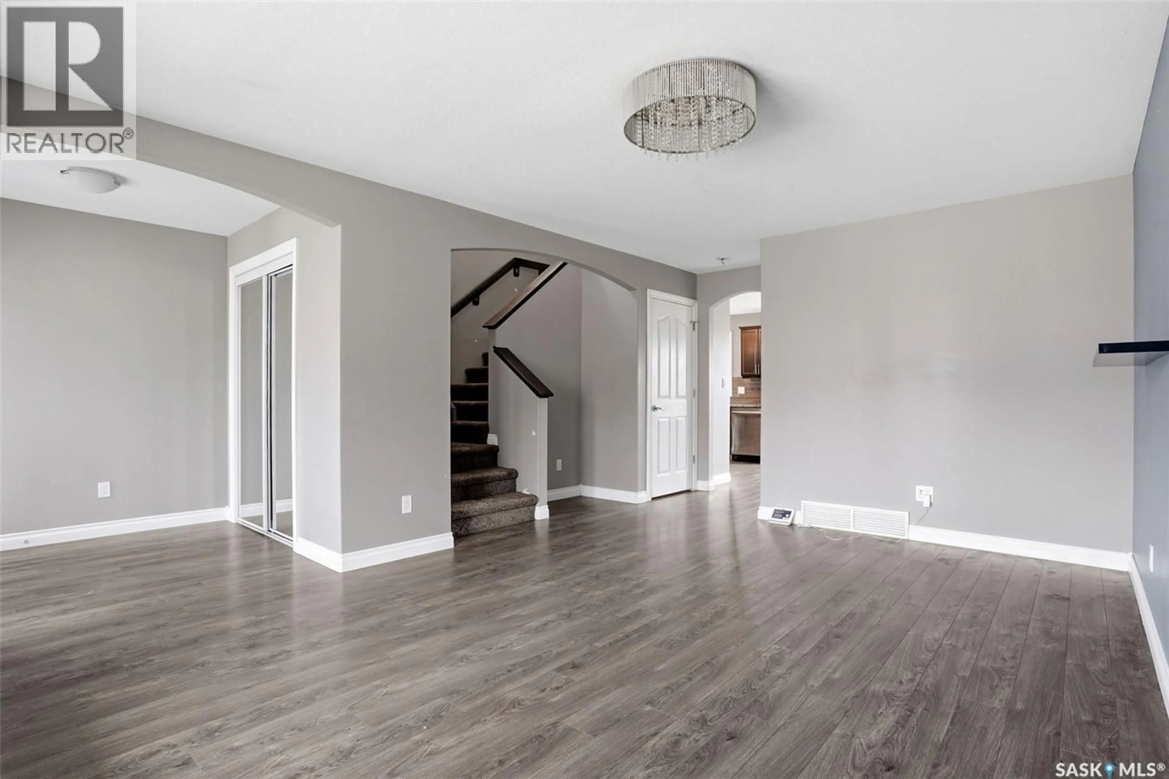 Indoor entryway for 1137 JURASIN STREET, Regina Saskatchewan S4X0K1