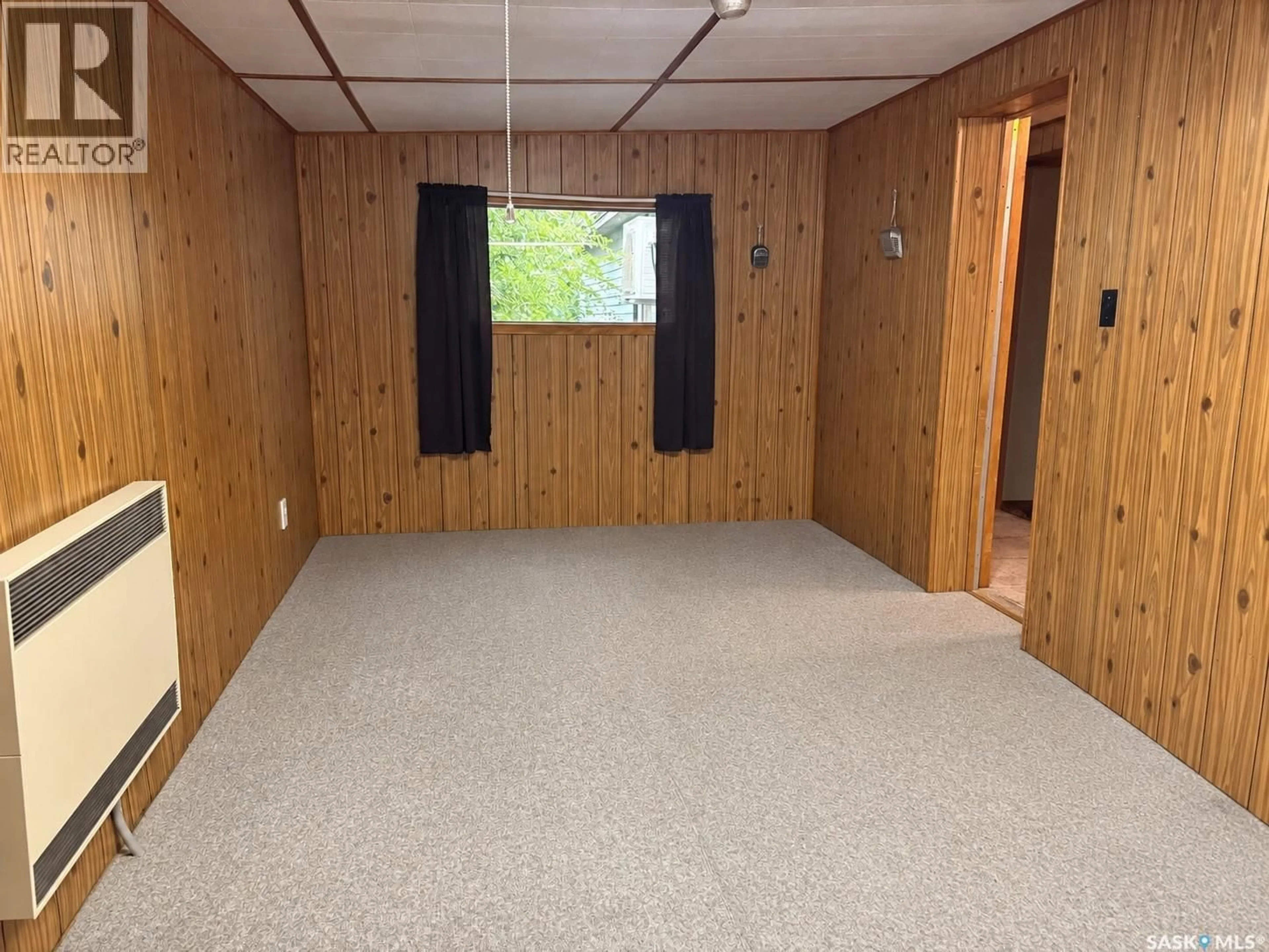 A pic of a room for 425 PARK AVENUE, Outlook Saskatchewan S0L2N0