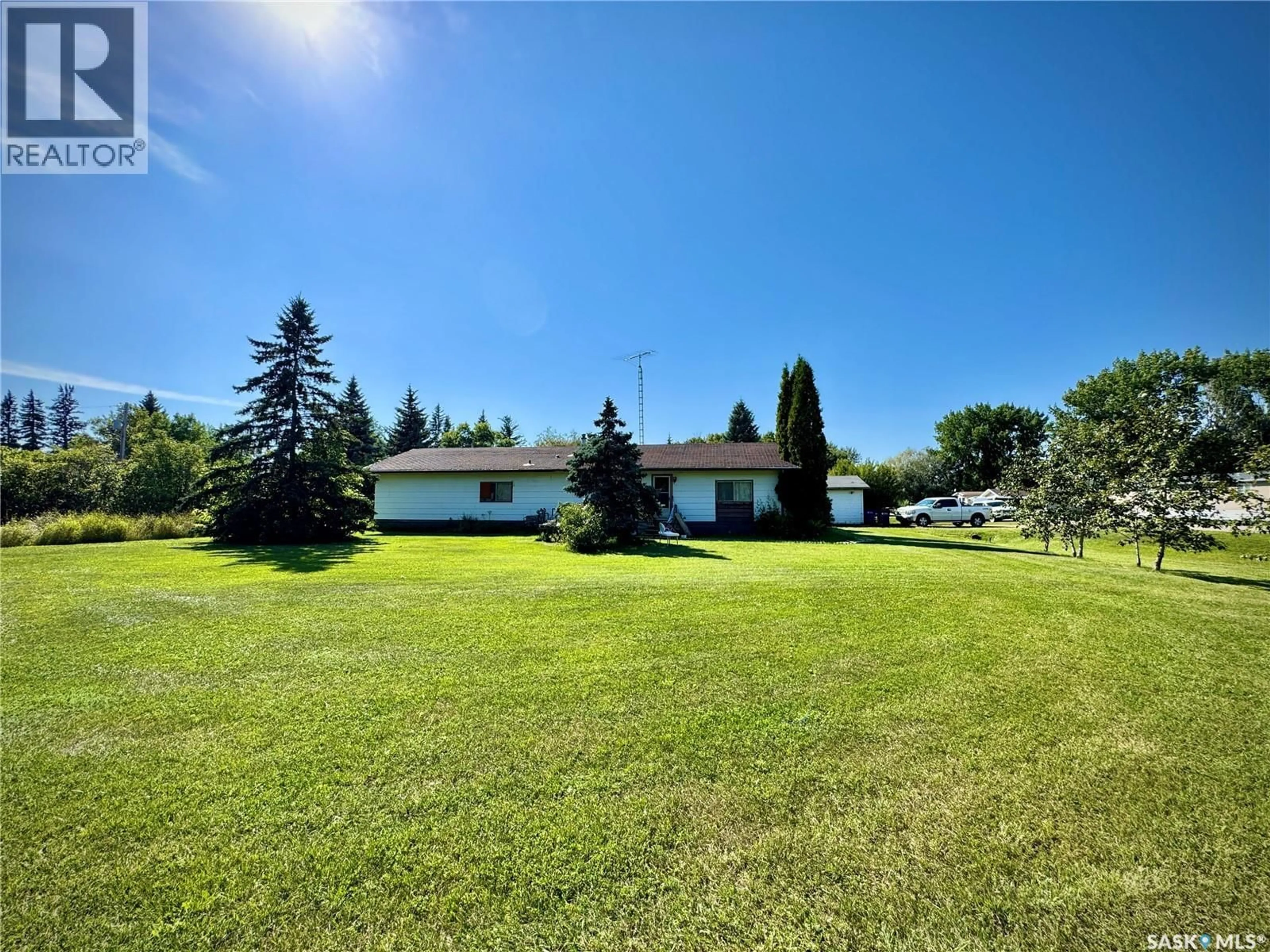 A pic from outside/outdoor area/front of a property/back of a property/a pic from drone, unknown for 205 MAIN STREET, Gerald Saskatchewan S0A0X0