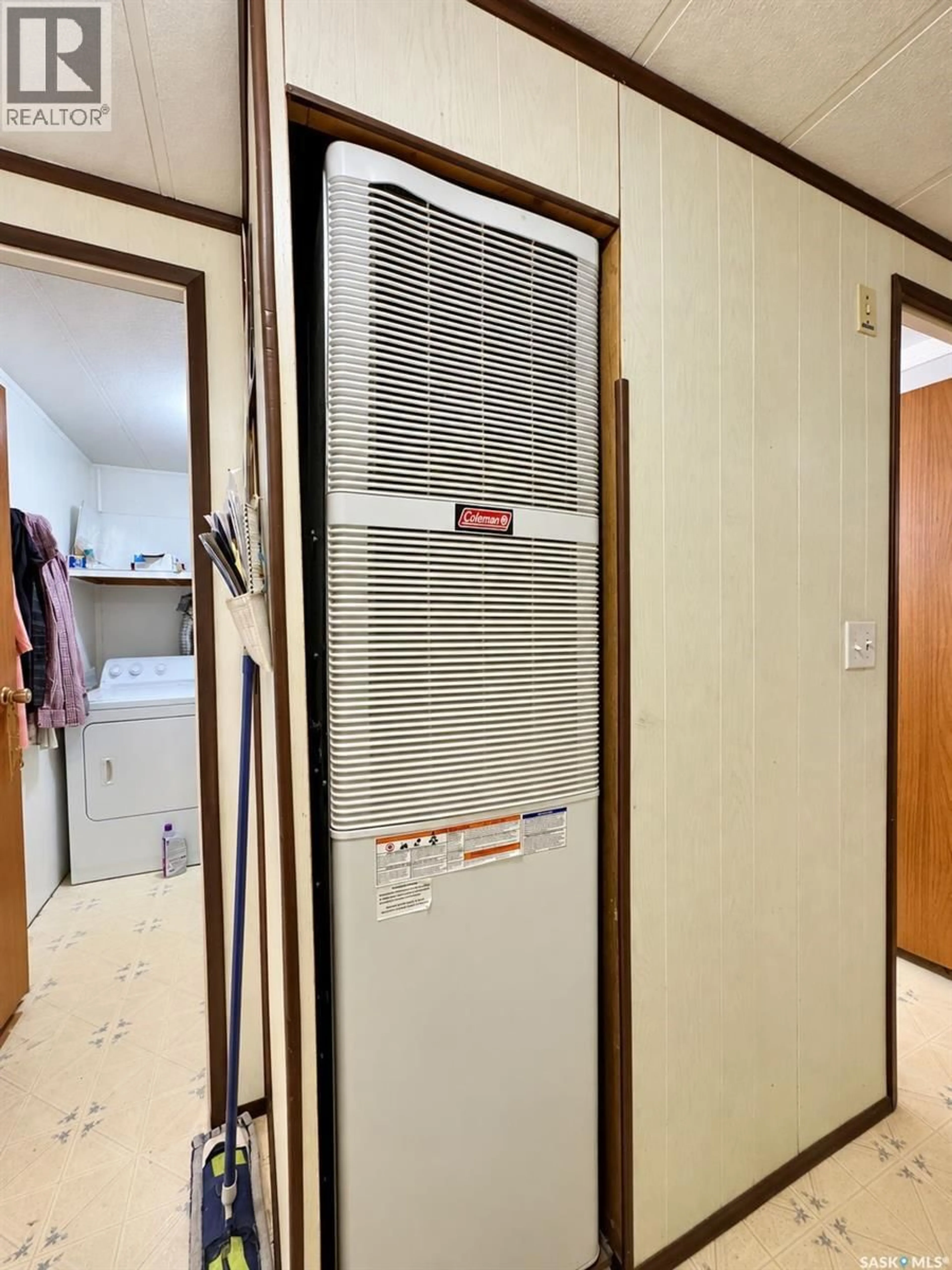 A pic of a room for 205 MAIN STREET, Gerald Saskatchewan S0A0X0