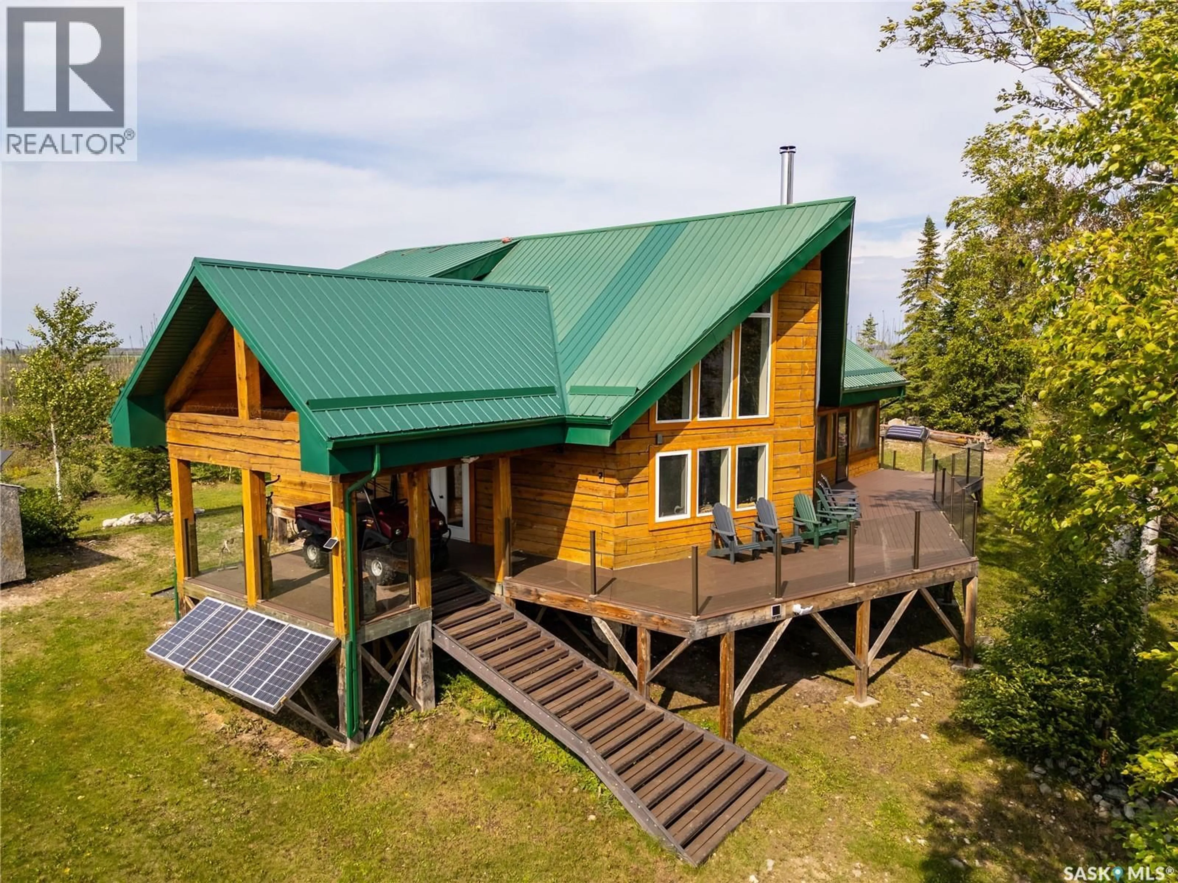 A pic from outside/outdoor area/front of a property/back of a property/a pic from drone, building for NEMEIBEN, Northern Admin District Saskatchewan S0J1L0