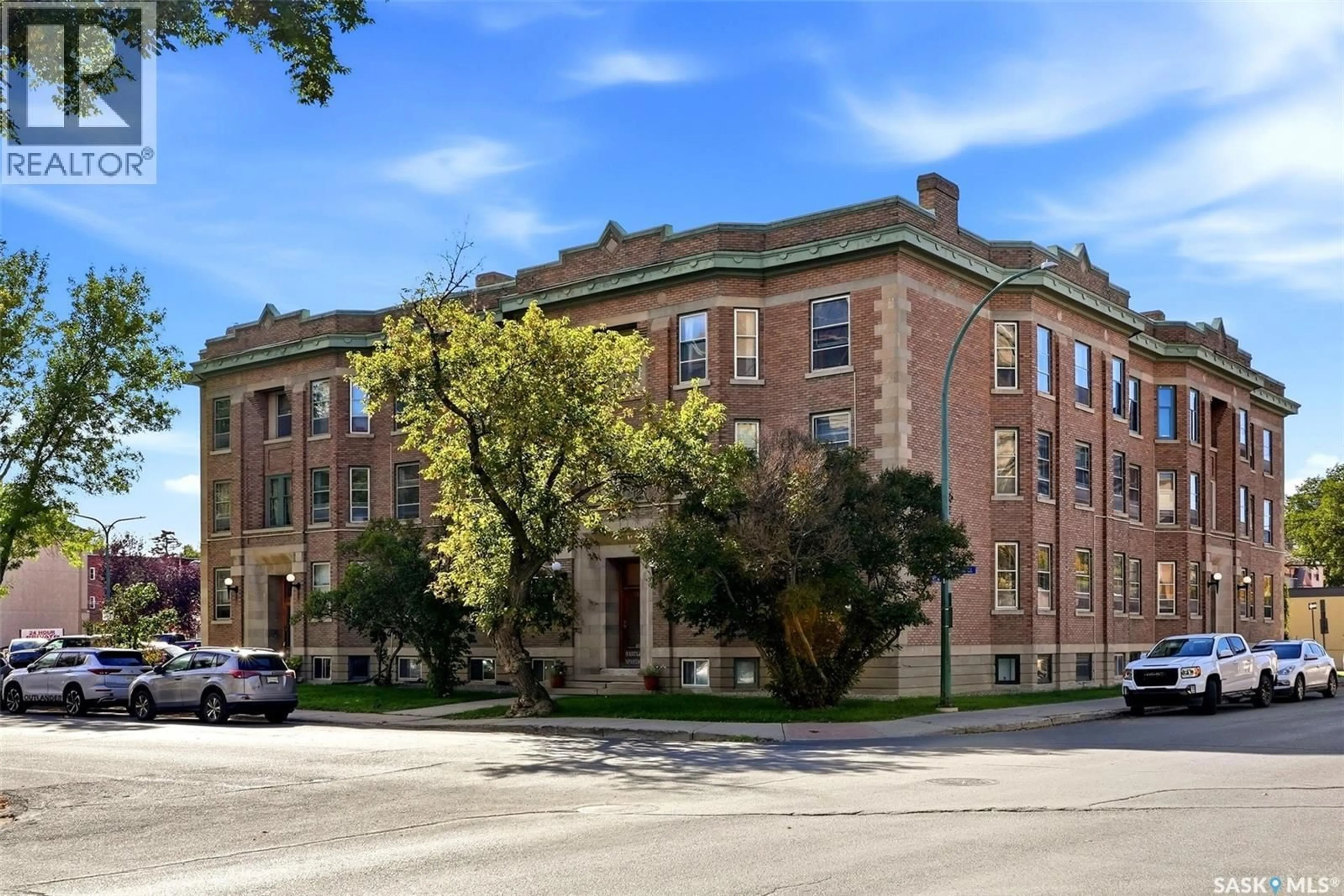 Home with brick exterior material, building for 29 - 2201 14TH AVENUE, Regina Saskatchewan S4P0X9
