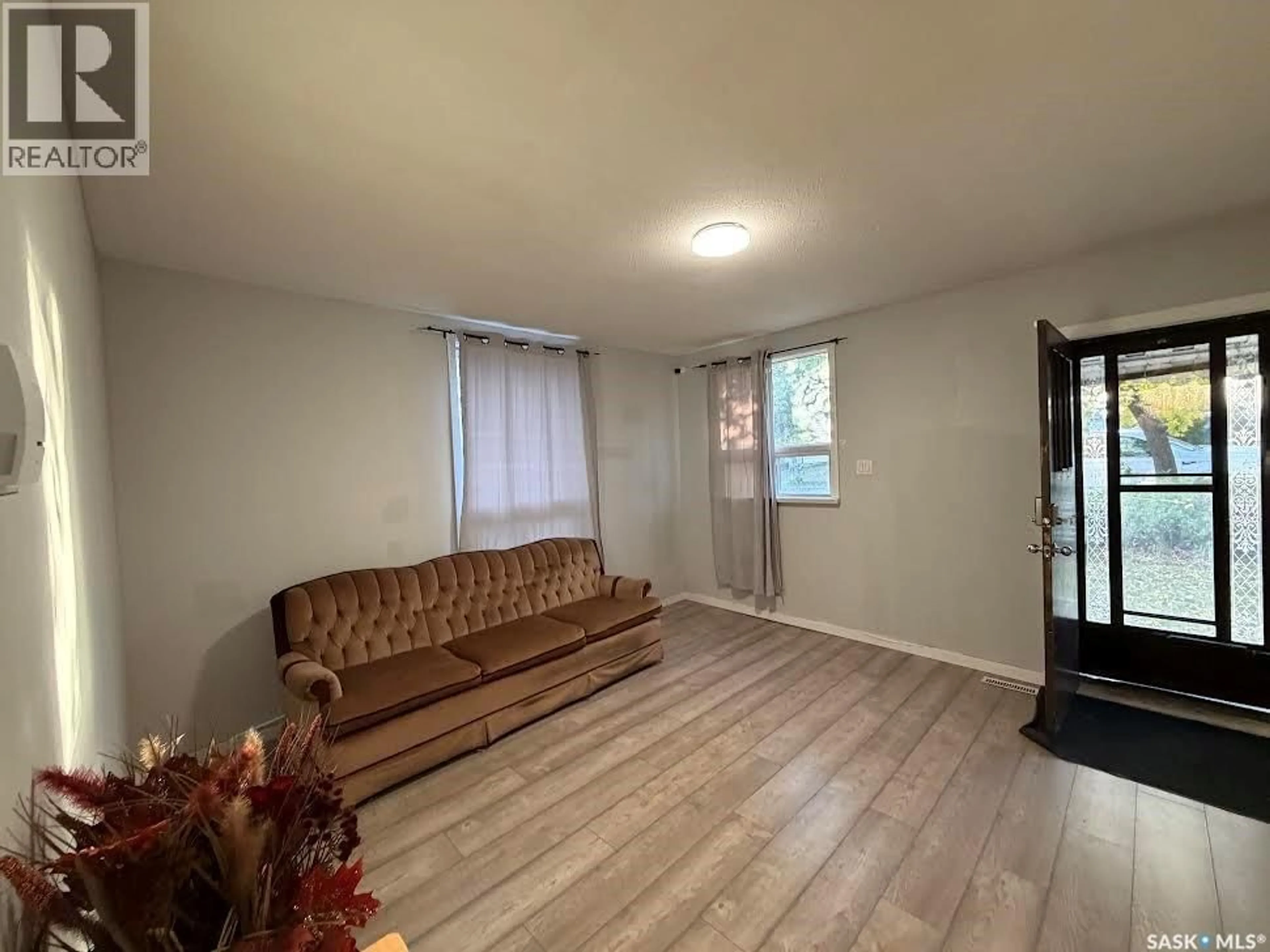 A pic of a room for 143 SIXTH AVENUE, Yorkton Saskatchewan S3N0X9