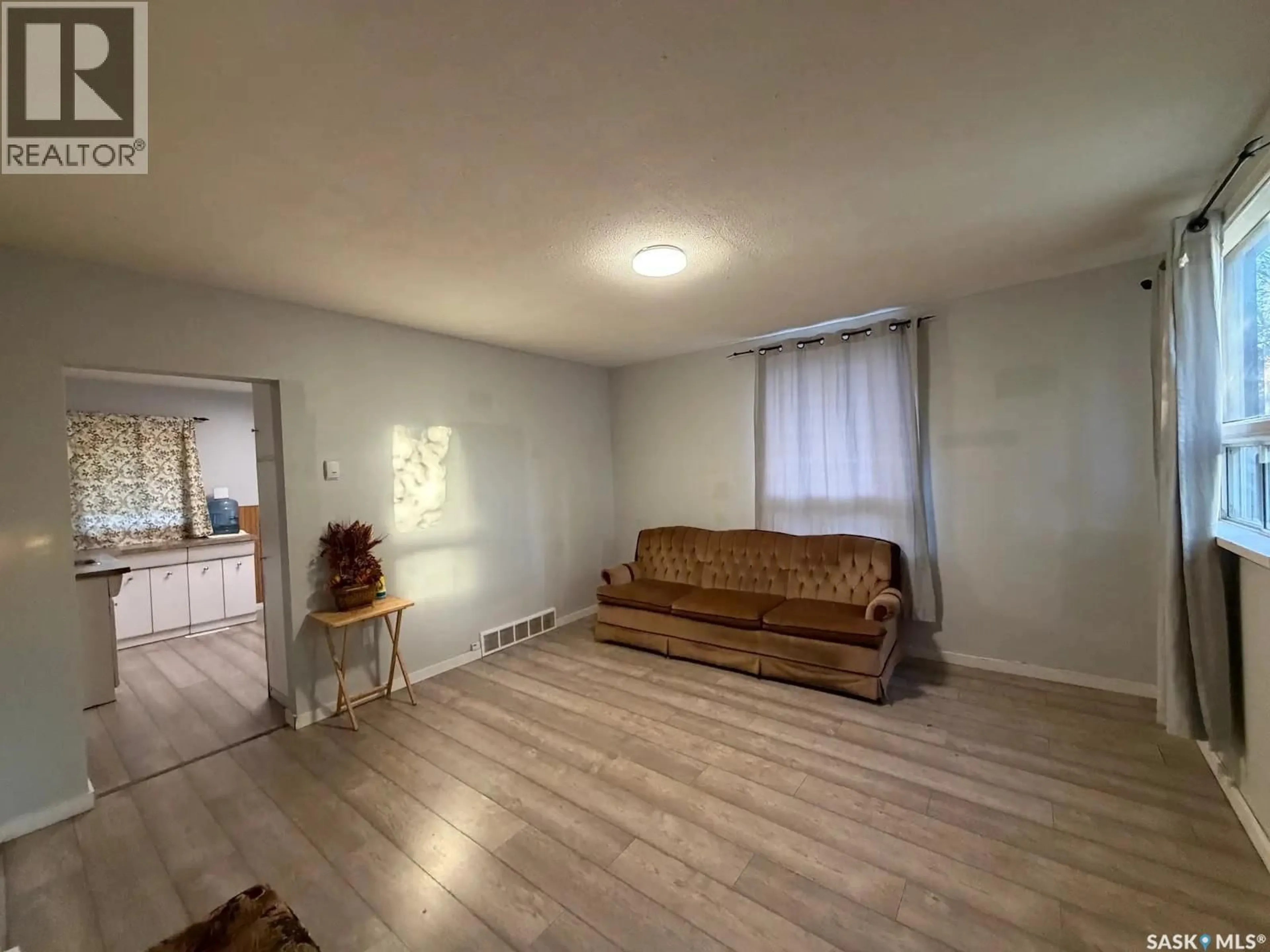 A pic of a room for 143 SIXTH AVENUE, Yorkton Saskatchewan S3N0X9