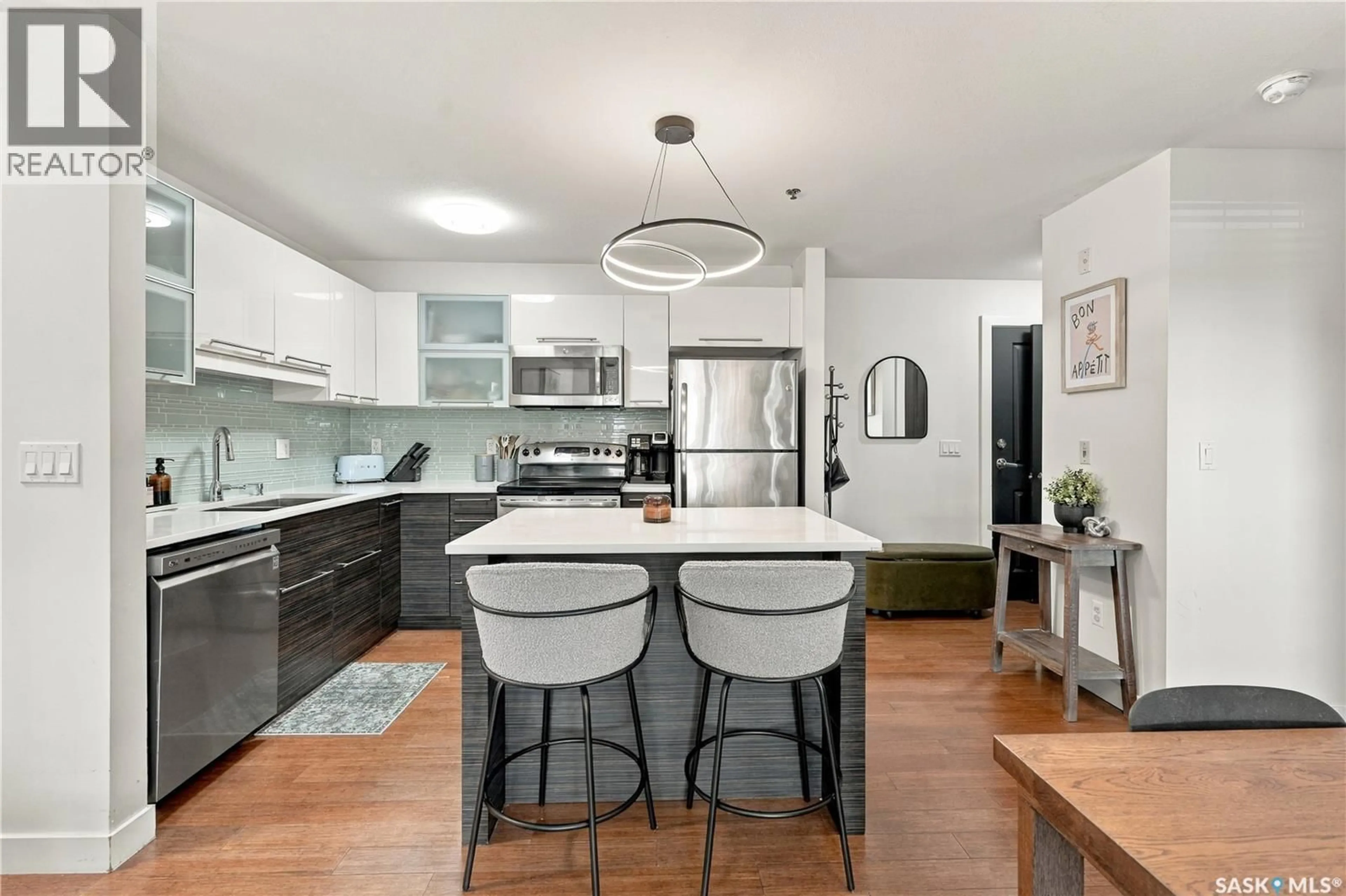 Open concept kitchen, ceramic/tile floor for 415 - 213b HUNTER ROAD, Saskatoon Saskatchewan S7T0J8