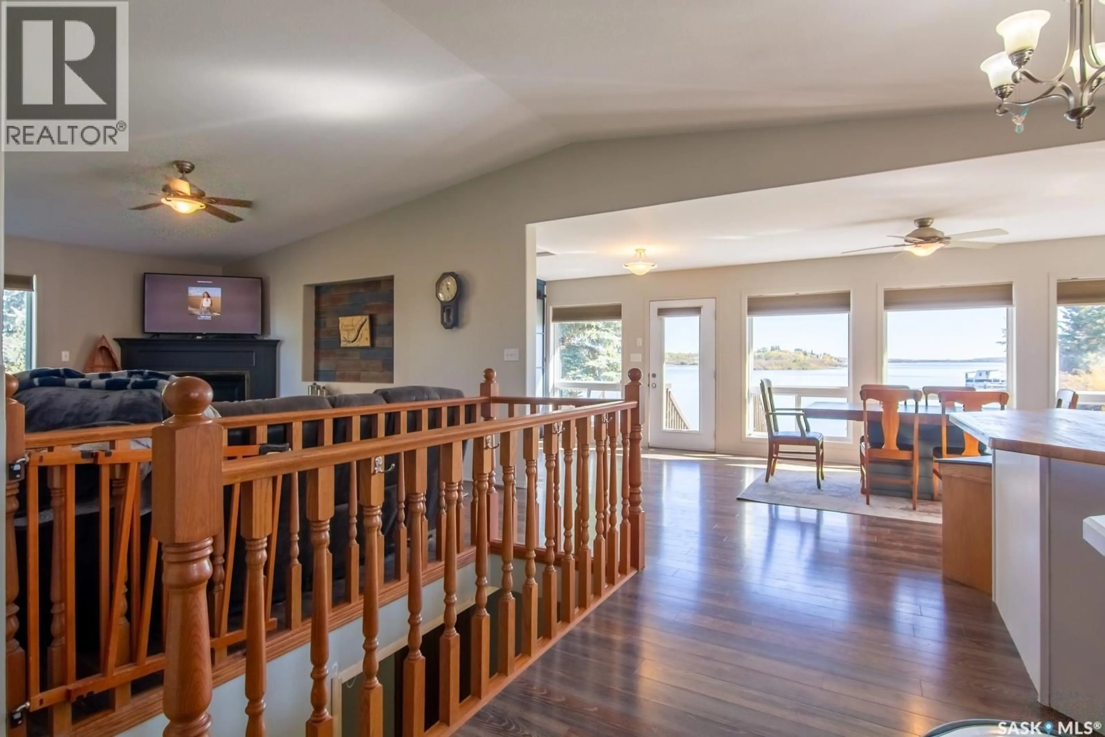 Indoor foyer for 3830 FIRST POINT BEACH DRIVE, Wakaw Lake Saskatchewan S0K4P0