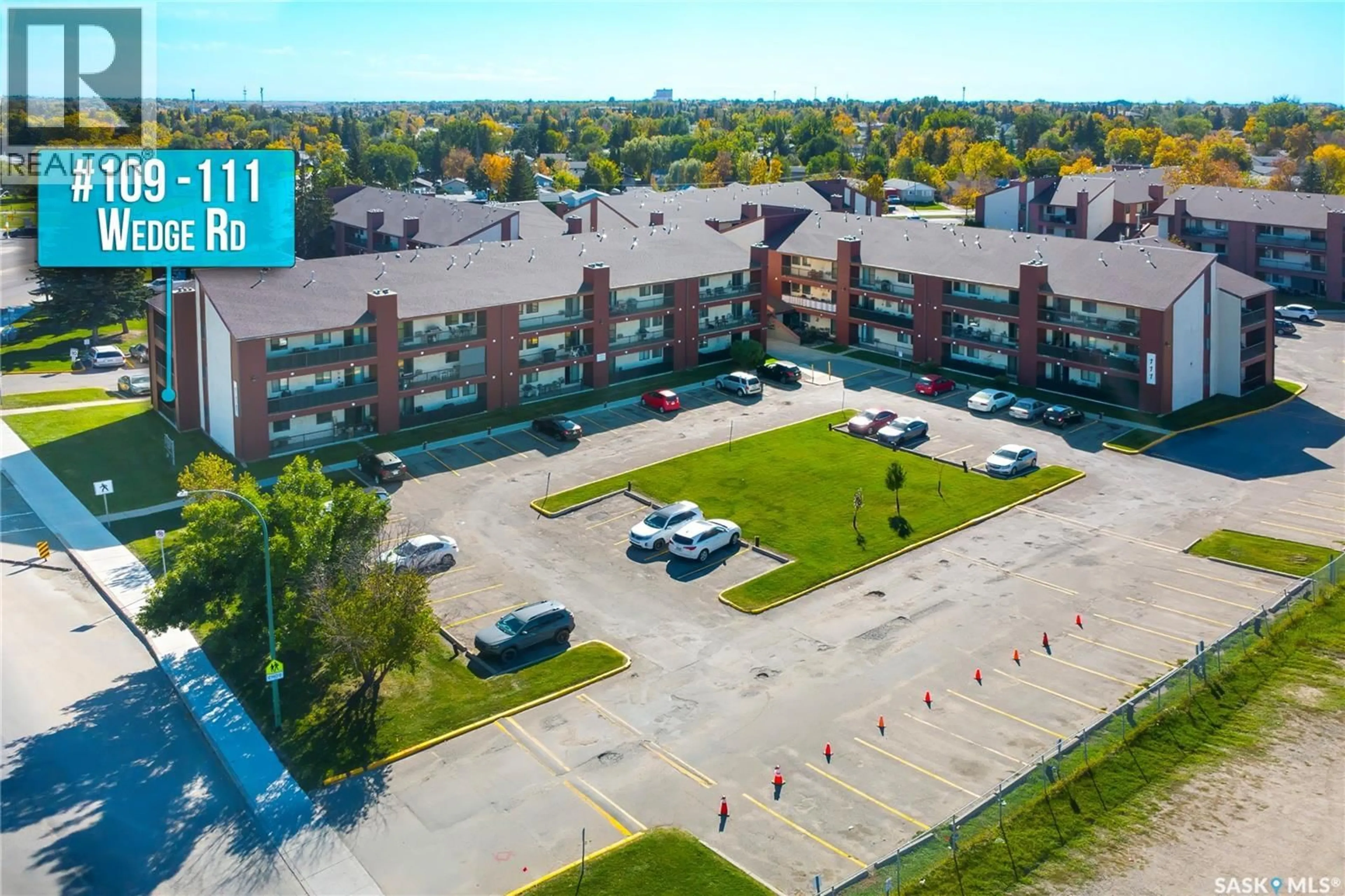 A pic from outside/outdoor area/front of a property/back of a property/a pic from drone, unknown for 109 111 WEDGE ROAD, Saskatoon Saskatchewan S7L6S8