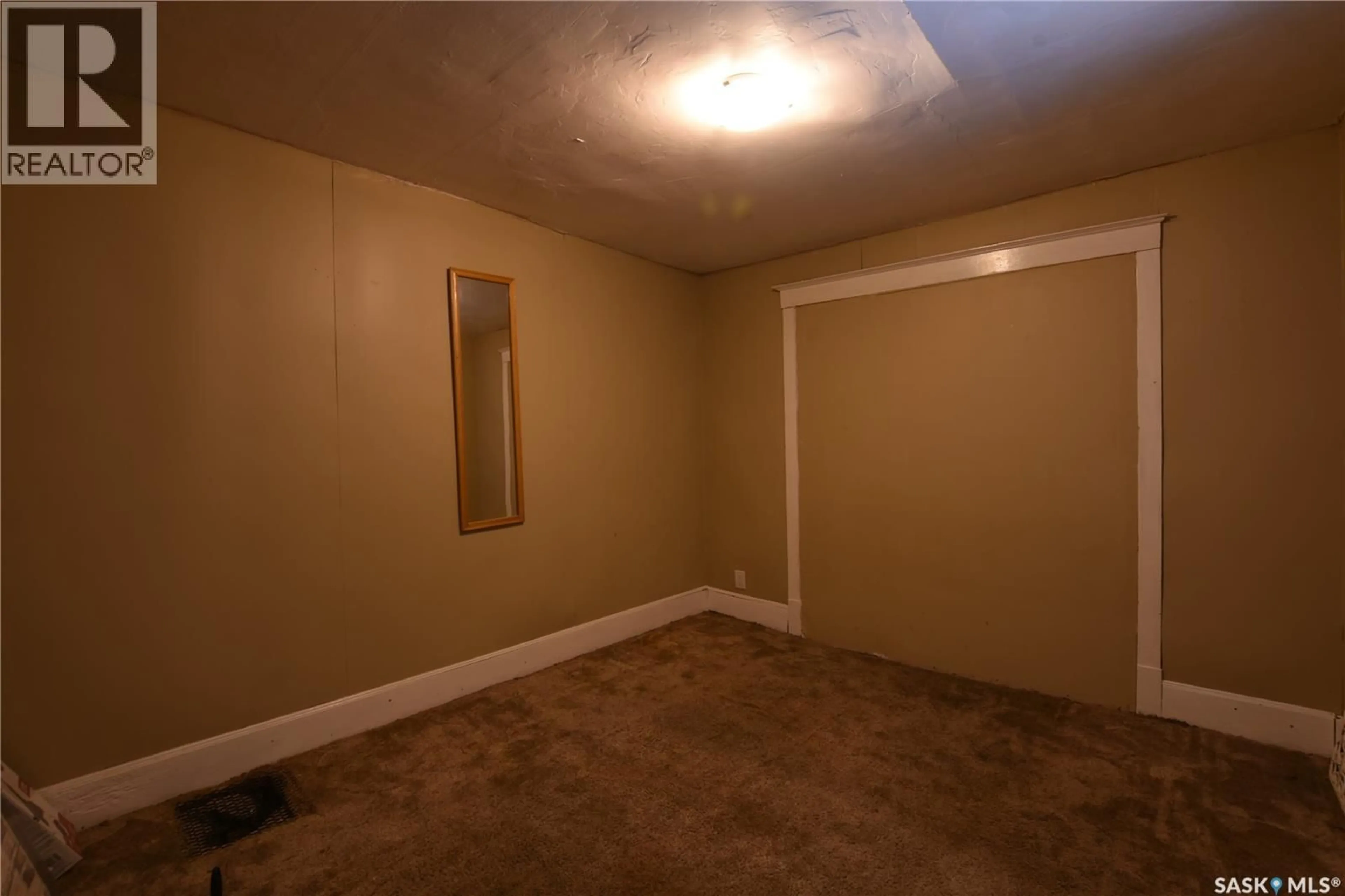 A pic of a room for 1818 OTTAWA STREET, Regina Saskatchewan S4P1P4