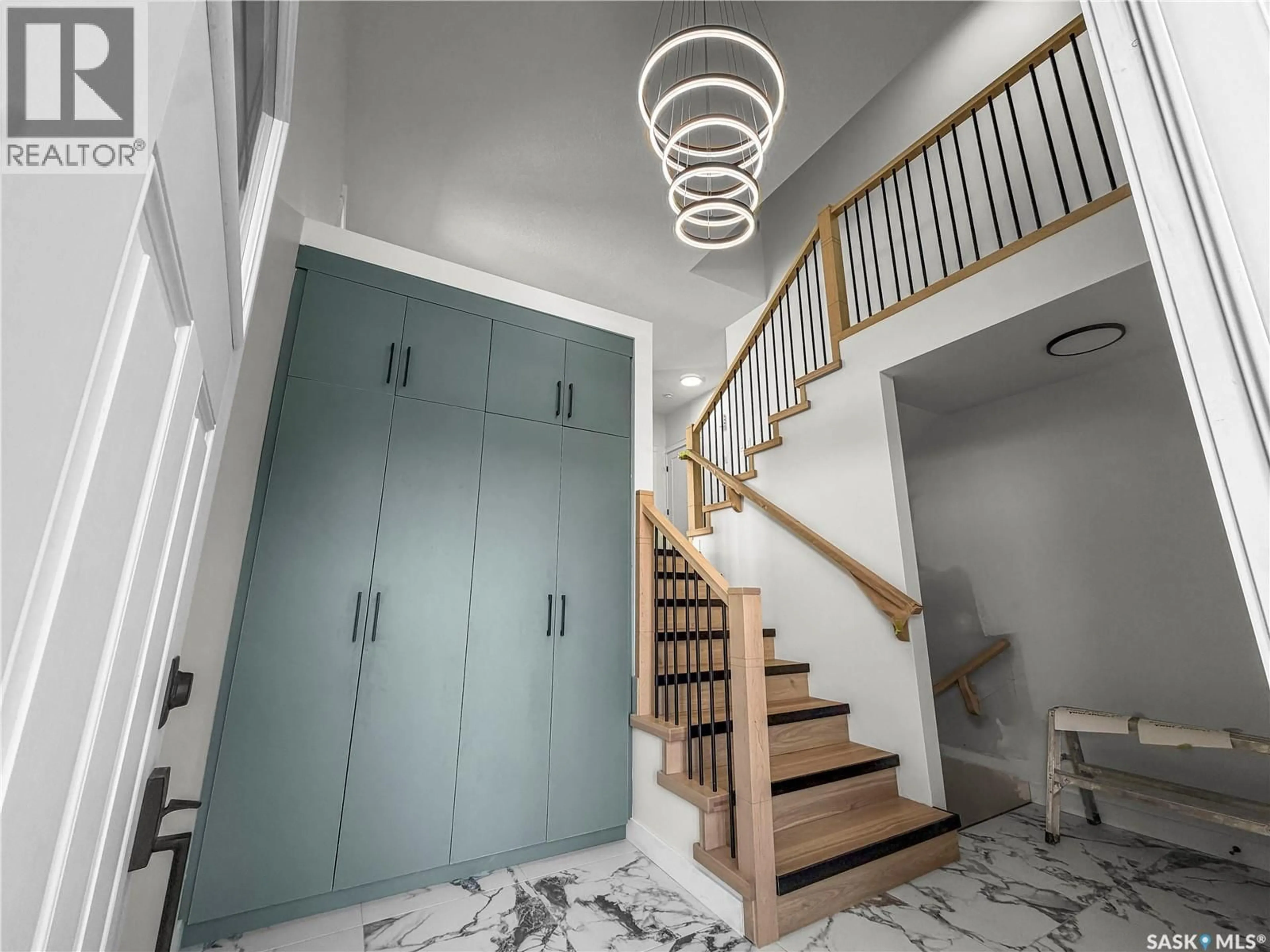 Indoor entryway for 859 NIGHTINGALE ROAD, Saskatoon Saskatchewan S7L7R5