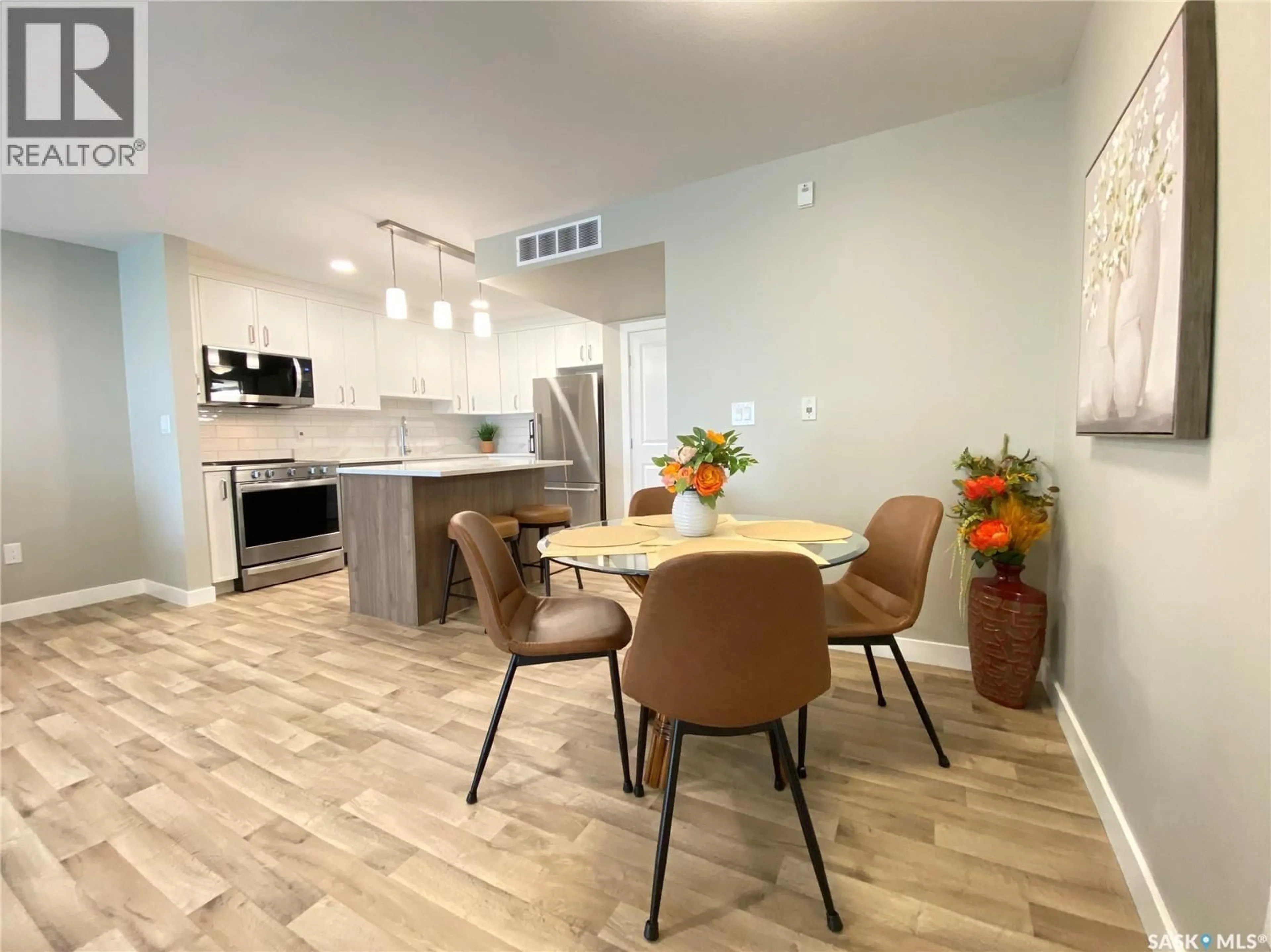 Open concept kitchen, unknown for 105 - 318 108TH STREET, Saskatoon Saskatchewan S7N1P8