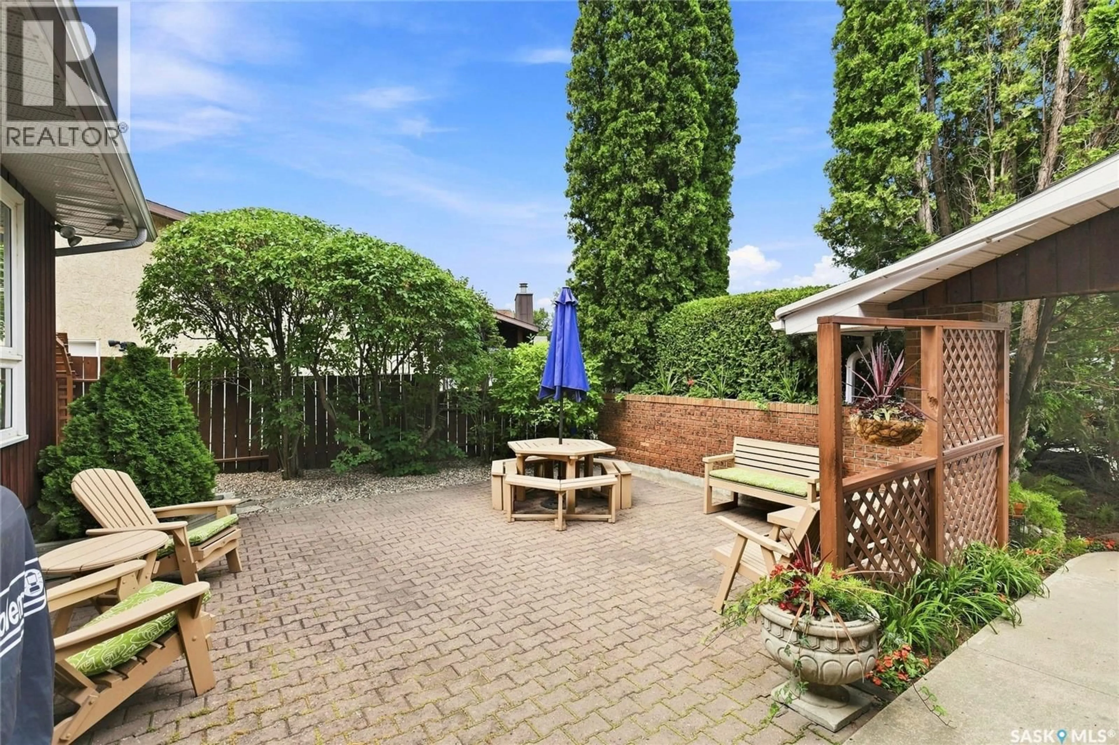 Patio, street for 2654 KLIMAN CRESCENT, Regina Saskatchewan S4V0M2