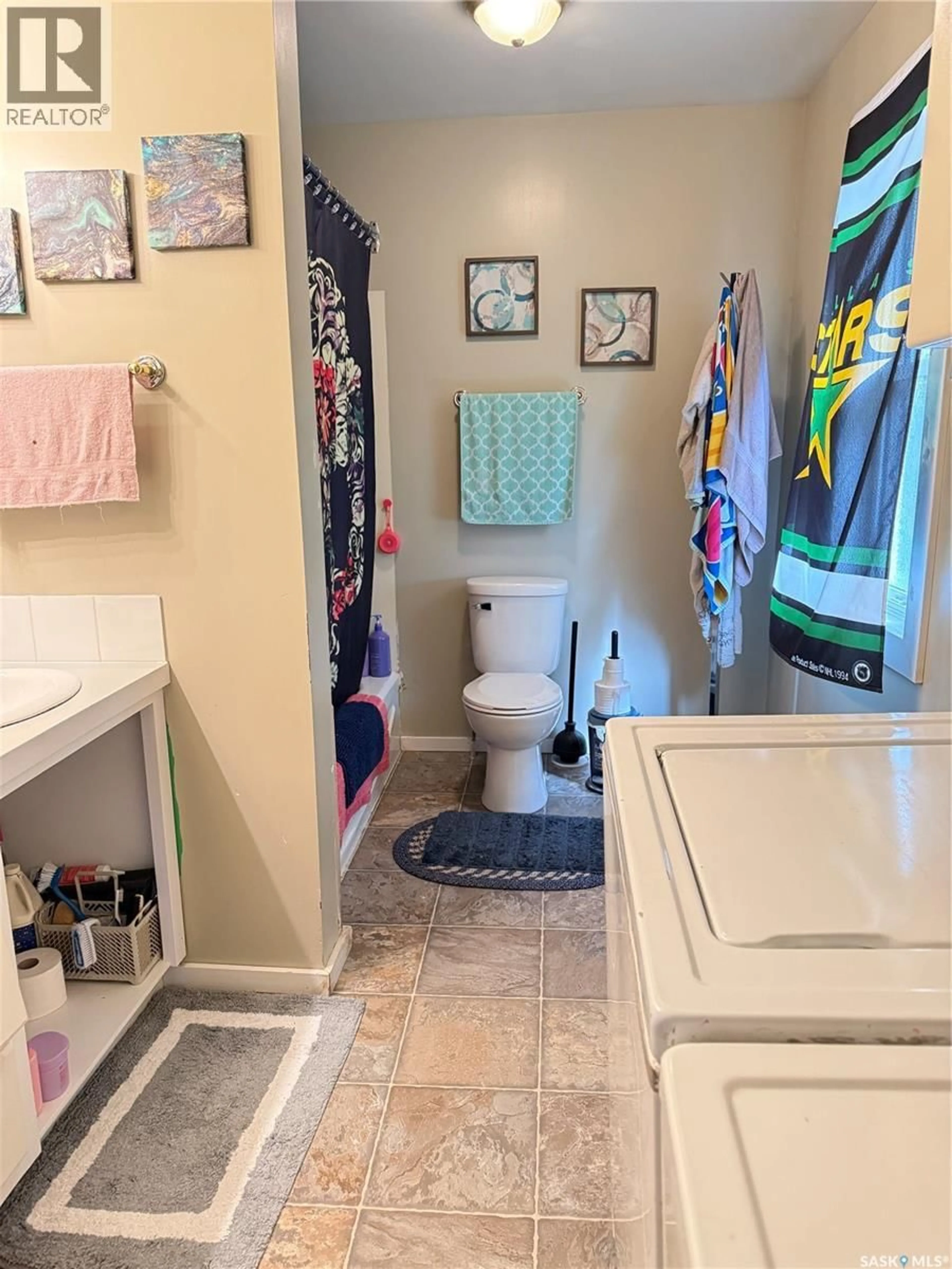 Unknown for 316 4TH STREET, Weyburn Saskatchewan S4H0Y6