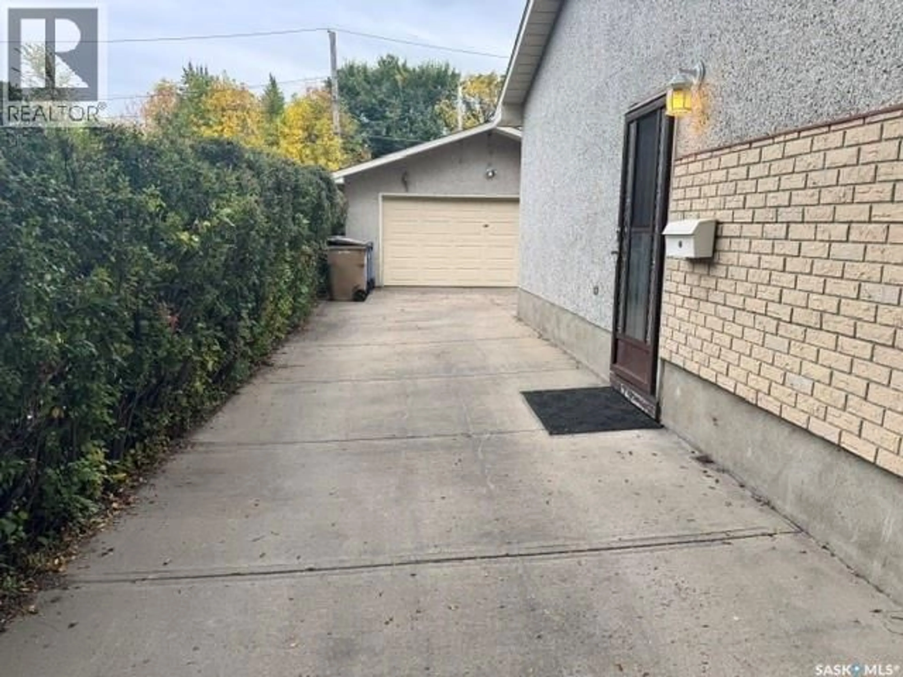 Unknown for 147 WOODWARD AVENUE, Regina Saskatchewan S4R3H5