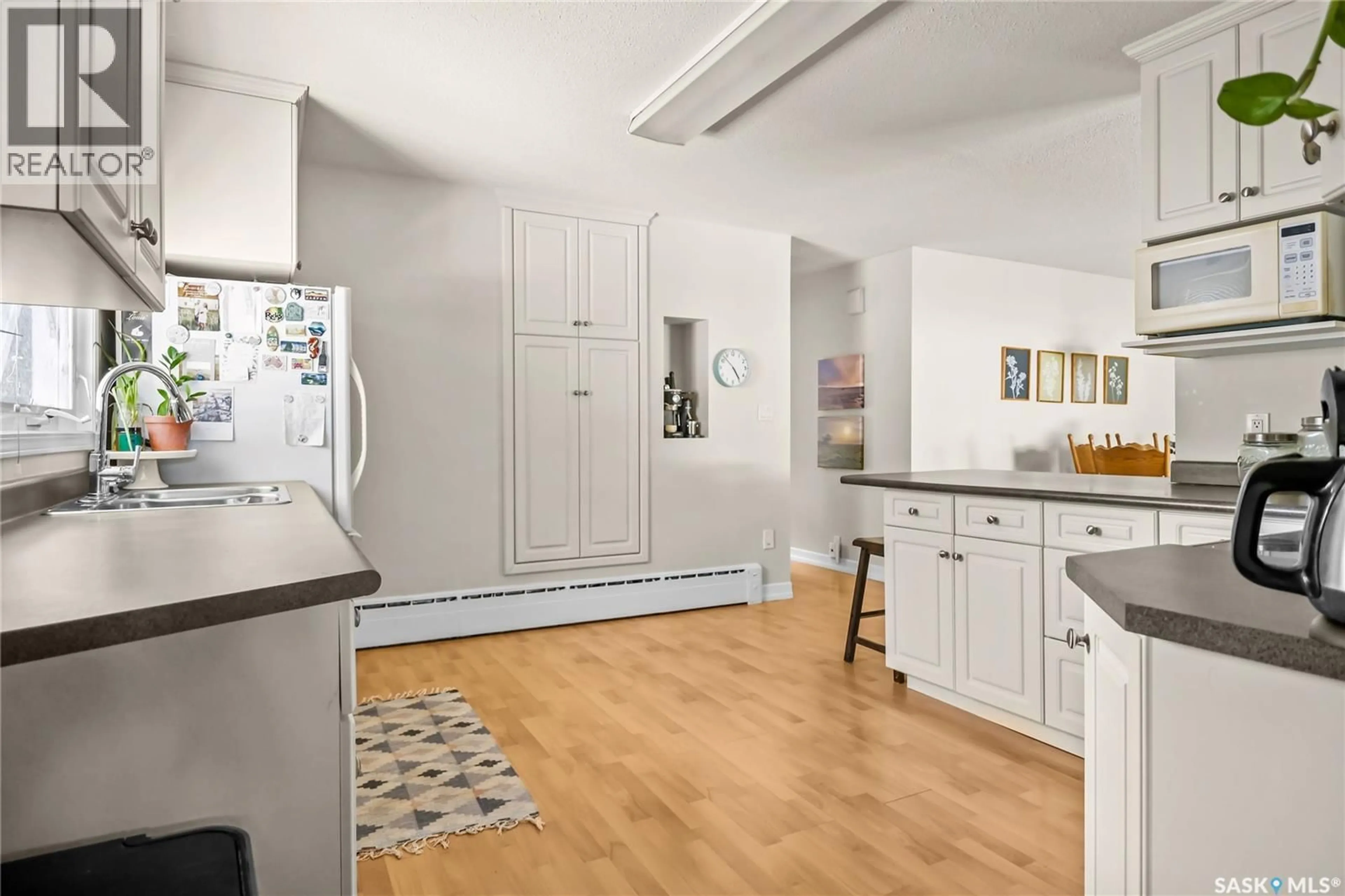 Open concept kitchen, unknown for 705 KING STREET, Rosetown Saskatchewan S0L2V0