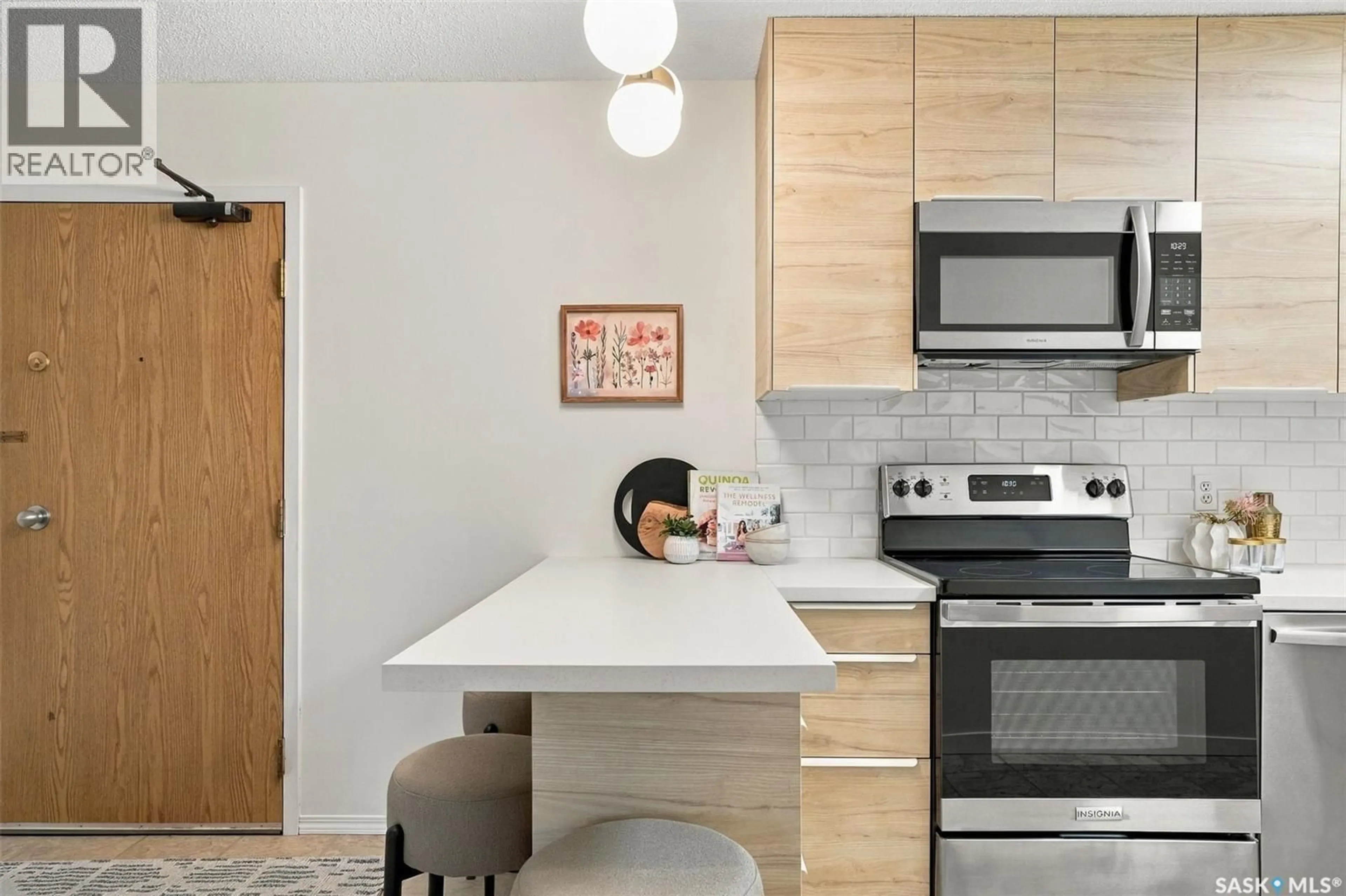 Standard kitchen, unknown for 311 - 303 TAIT CRESCENT, Saskatoon Saskatchewan S7H5L6