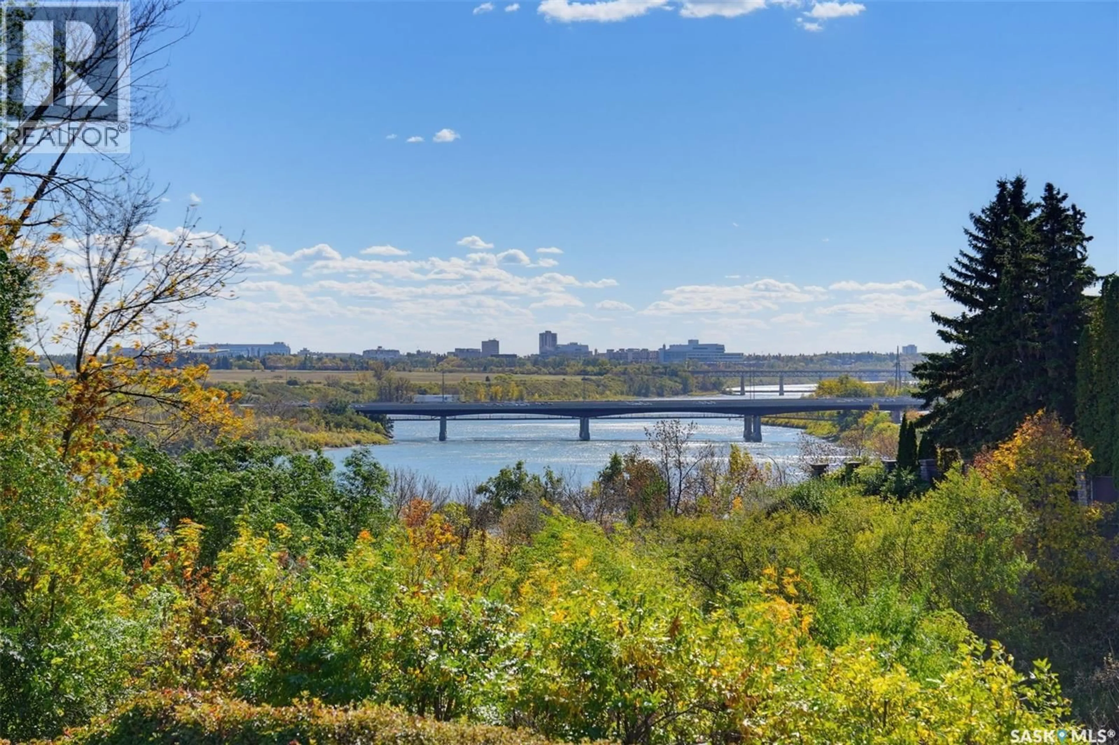 Patio, water/lake/river/ocean view for 25 CAPILANO DRIVE, Saskatoon Saskatchewan S7K4A4
