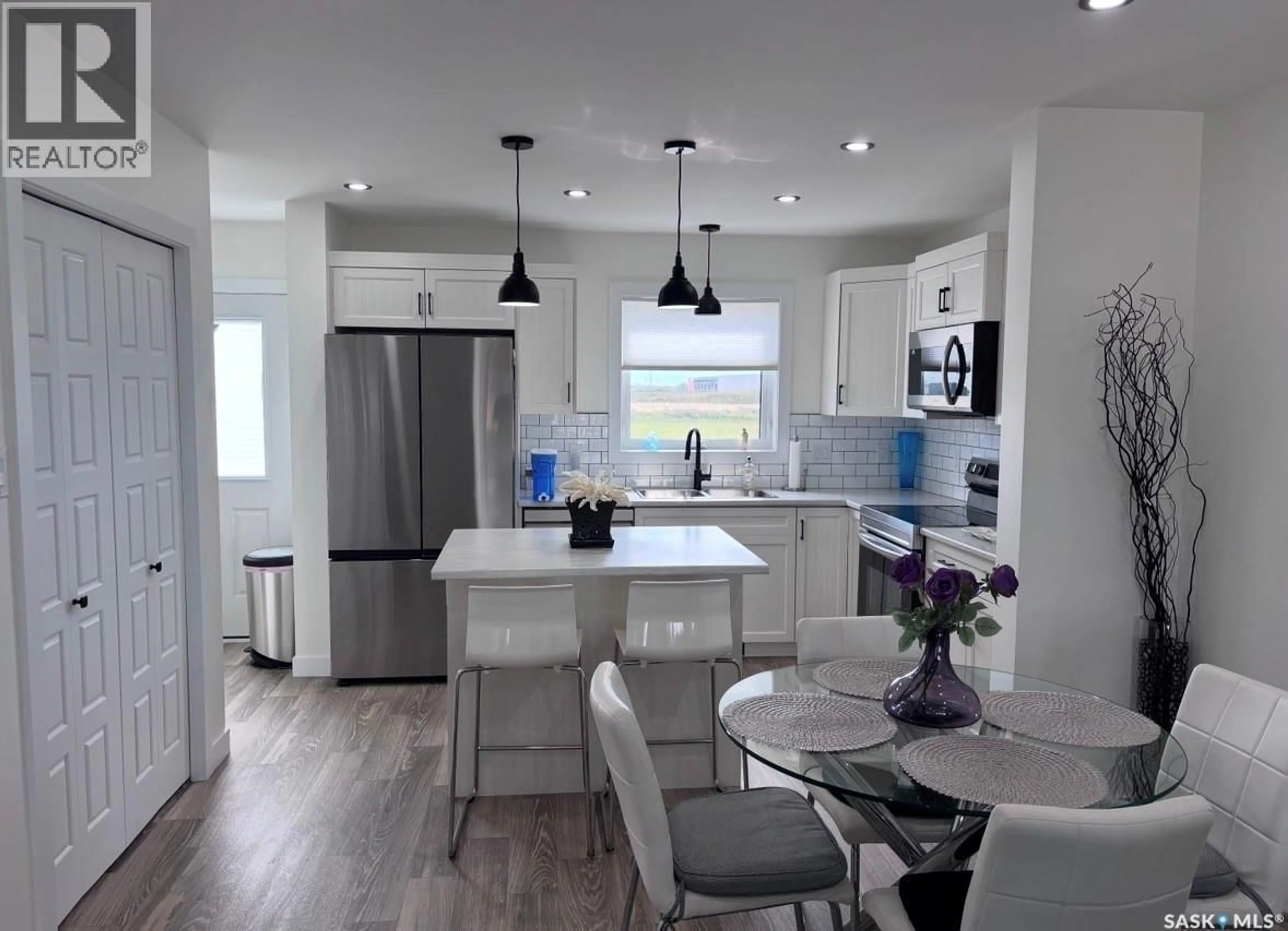 Open concept kitchen, unknown for 415 ELDORADO STREET, Warman Saskatchewan S0K4S0