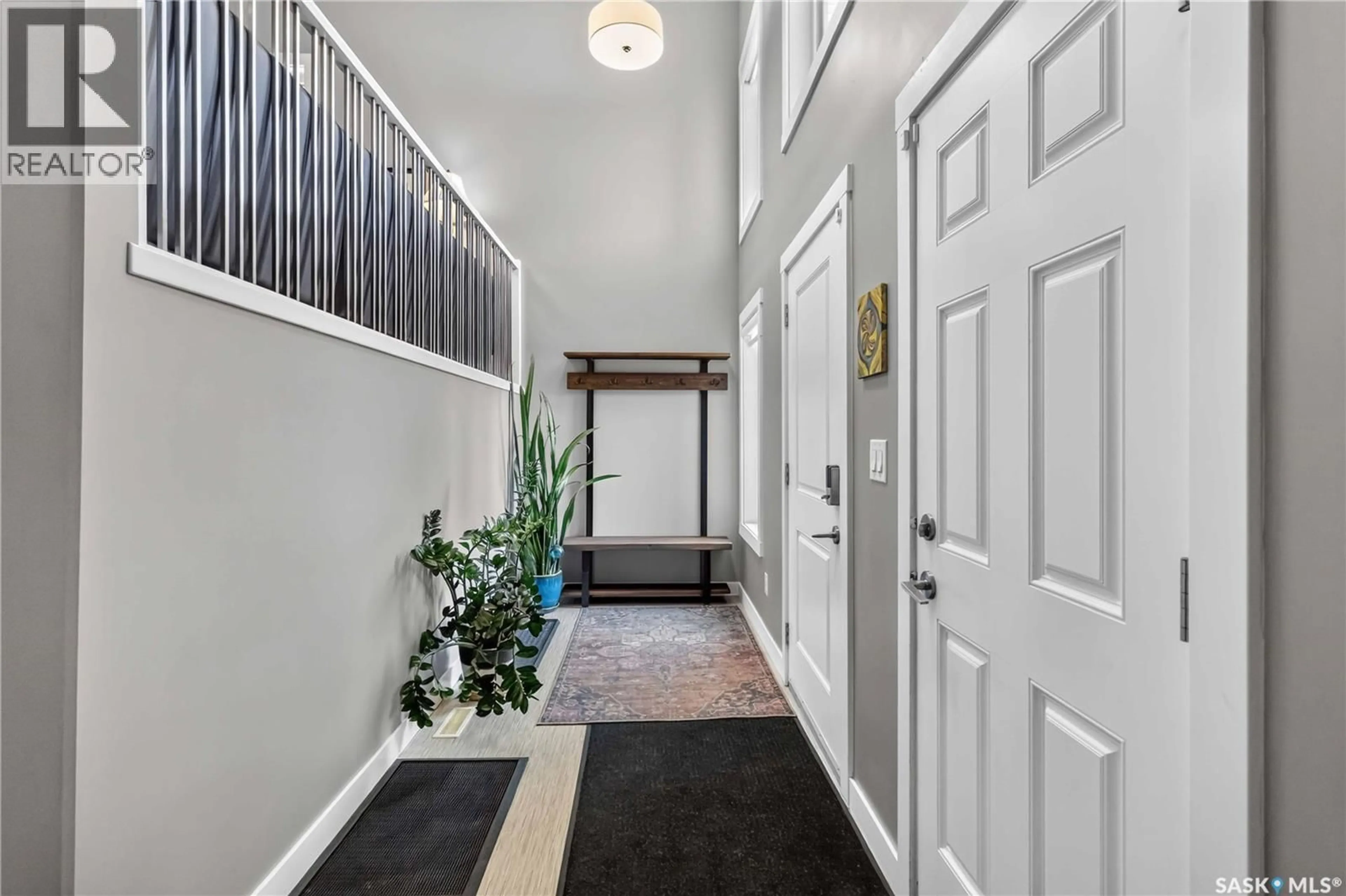 Indoor entryway for 230 GILLIES STREET, Saskatoon Saskatchewan S7V0A7