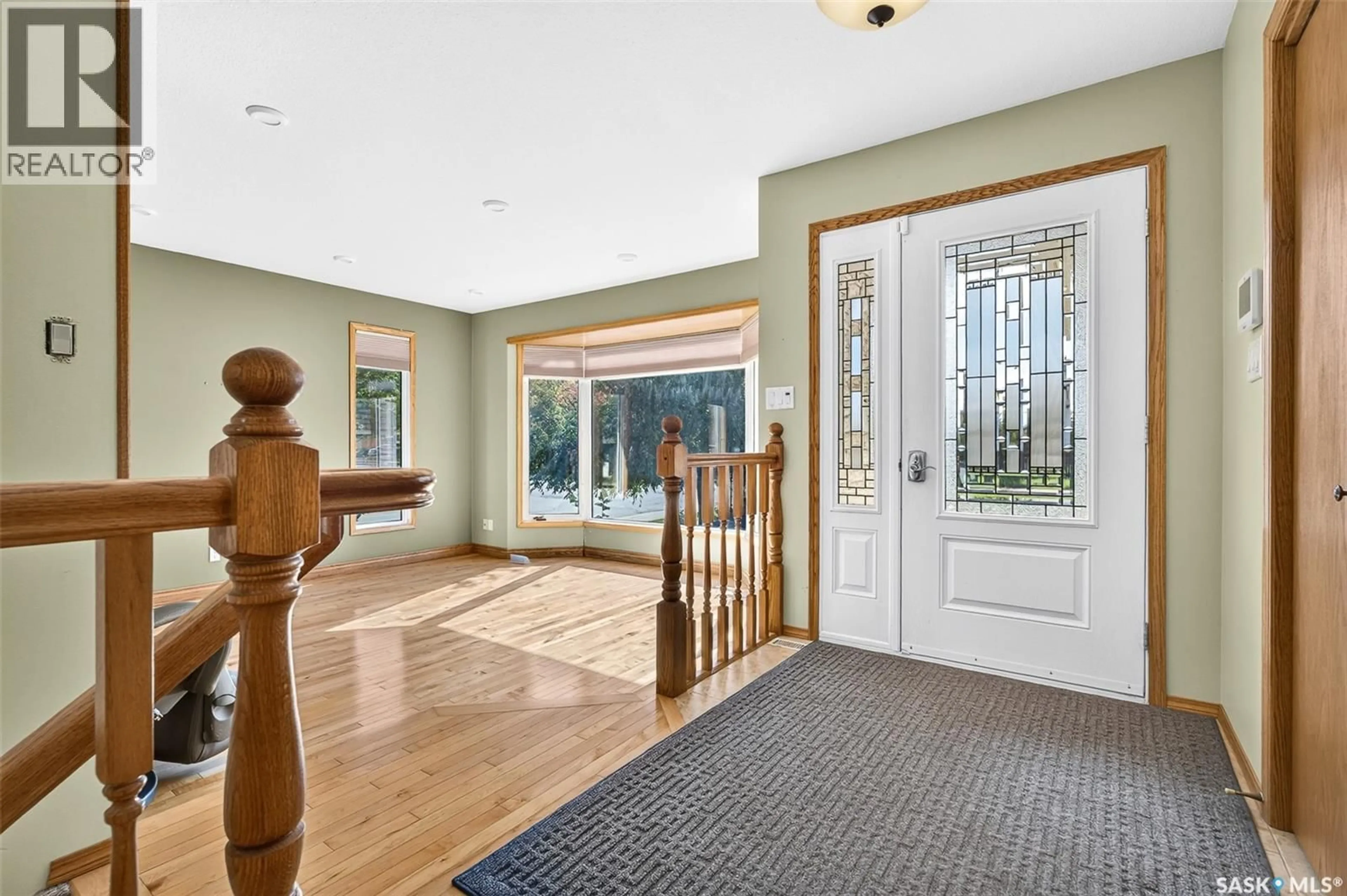 Indoor entryway for 1002 VAUGHAN STREET, Moose Jaw Saskatchewan S6H5P2