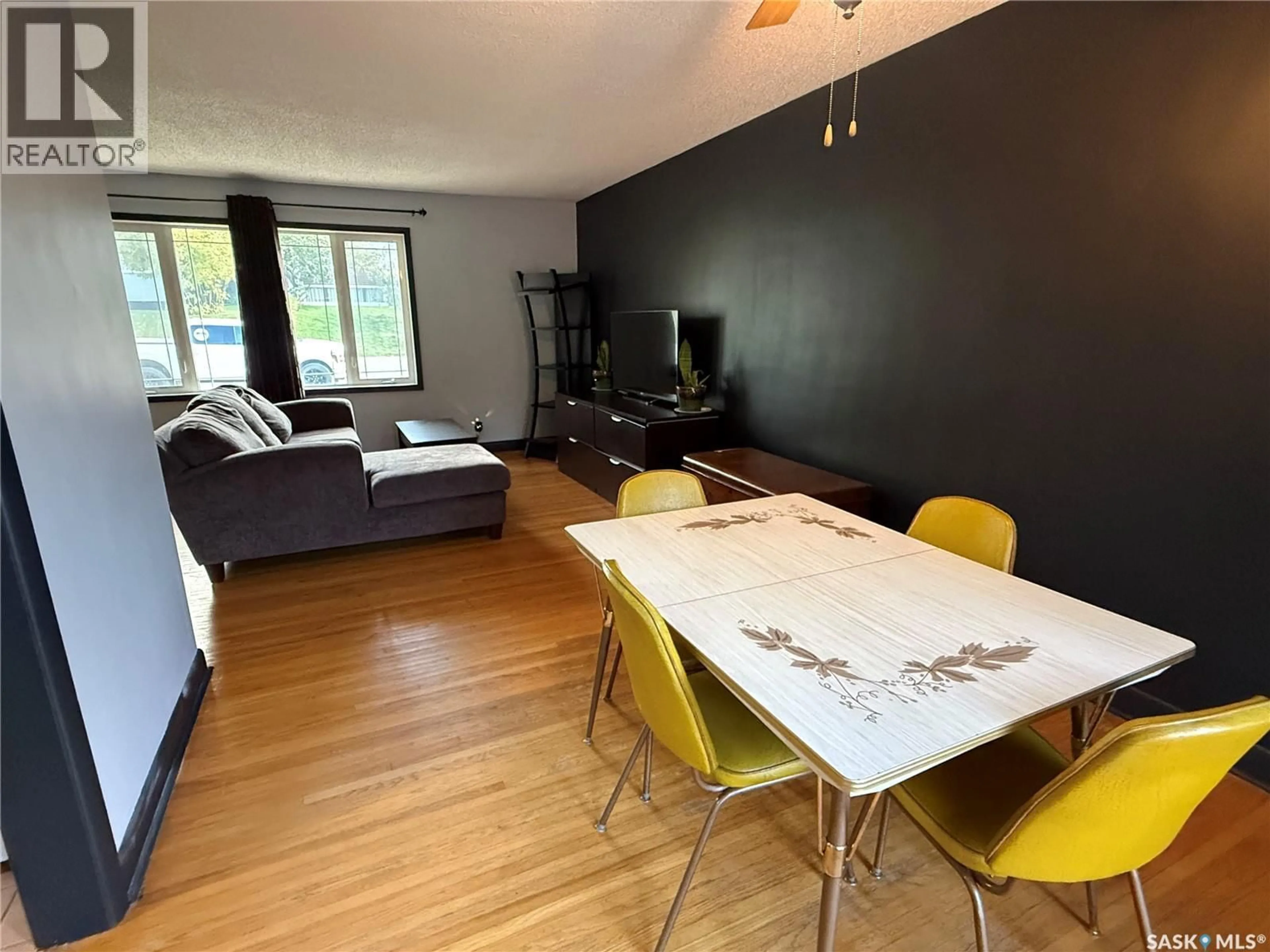 A pic of a room for 830 20TH STREET, Prince Albert Saskatchewan S6V4H6