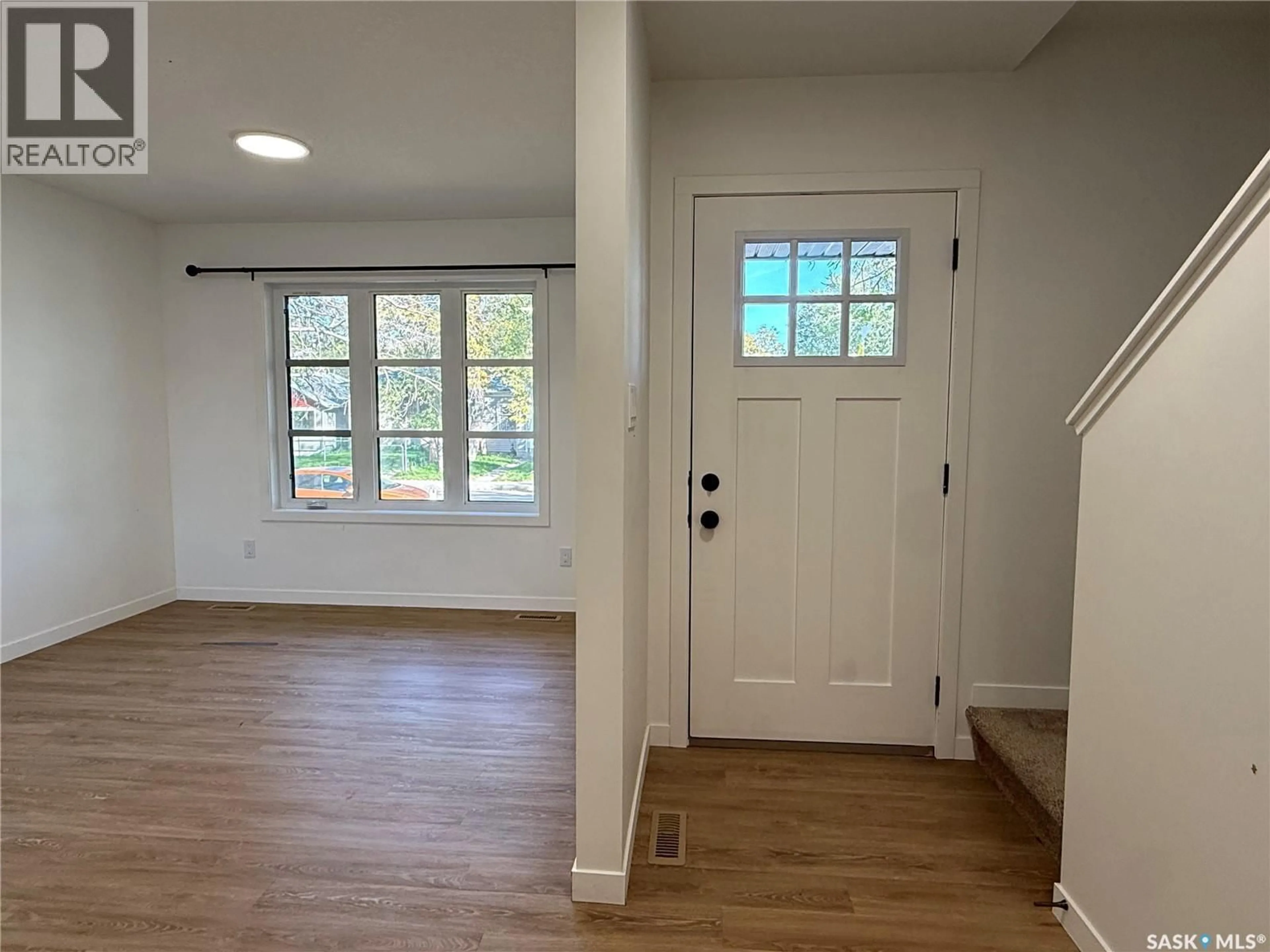 Indoor entryway for 764 ATHOL STREET, Regina Saskatchewan S4T3B3