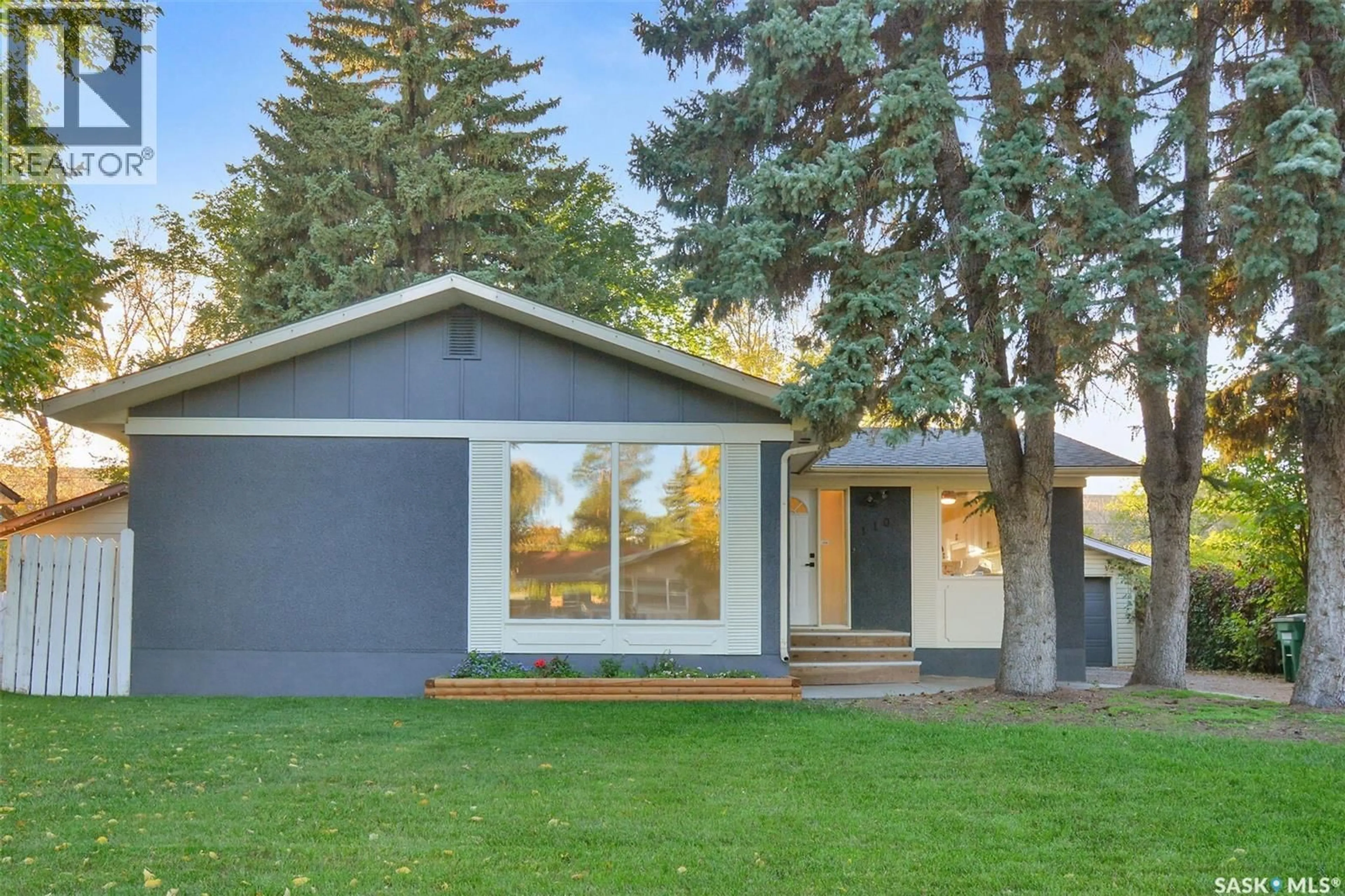 Home with vinyl exterior material, street for 110 SPINKS DRIVE, Saskatoon Saskatchewan S7H4B9