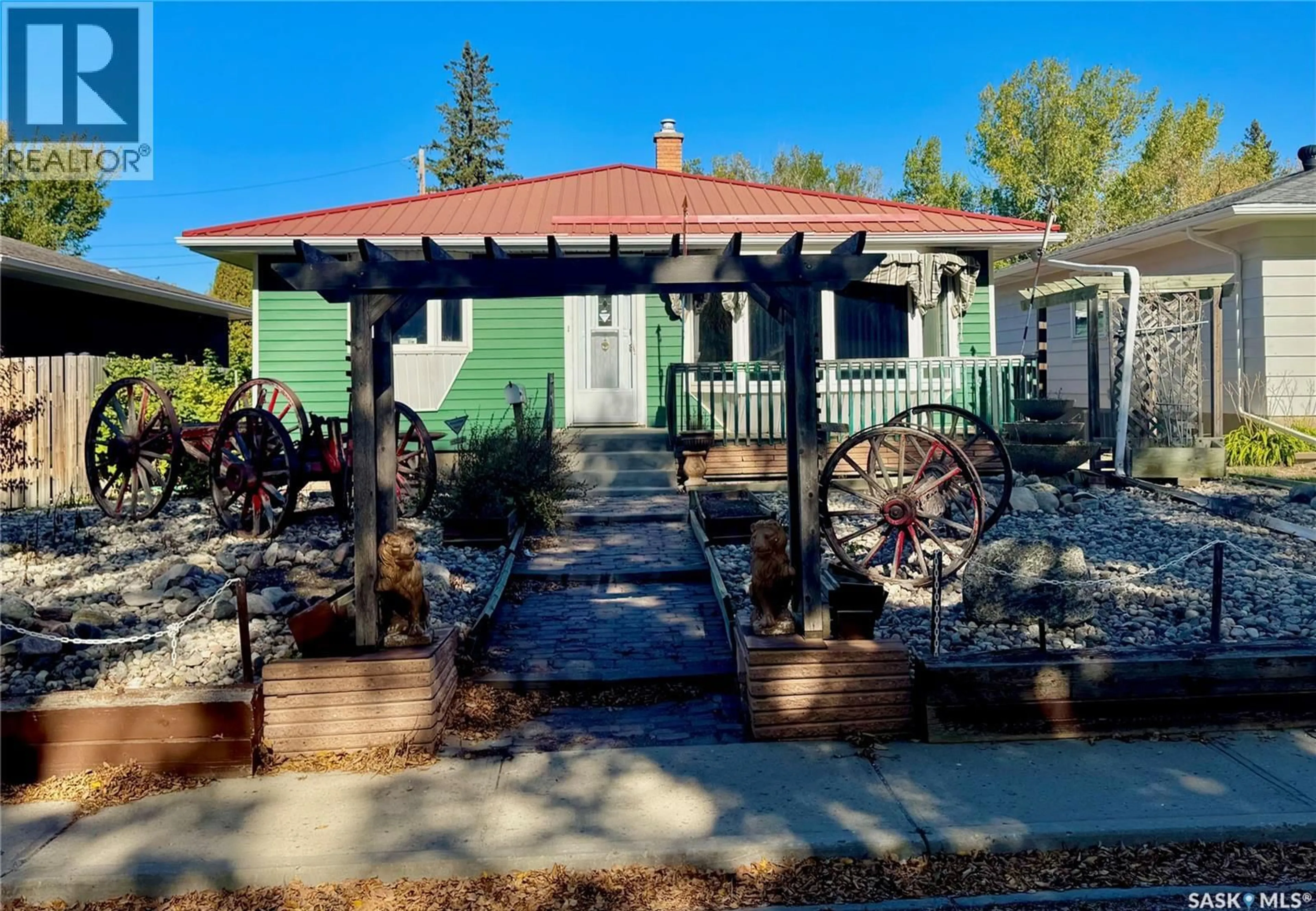 Patio, street for 3726 NORMANDY AVENUE, Regina Saskatchewan S4S0X9
