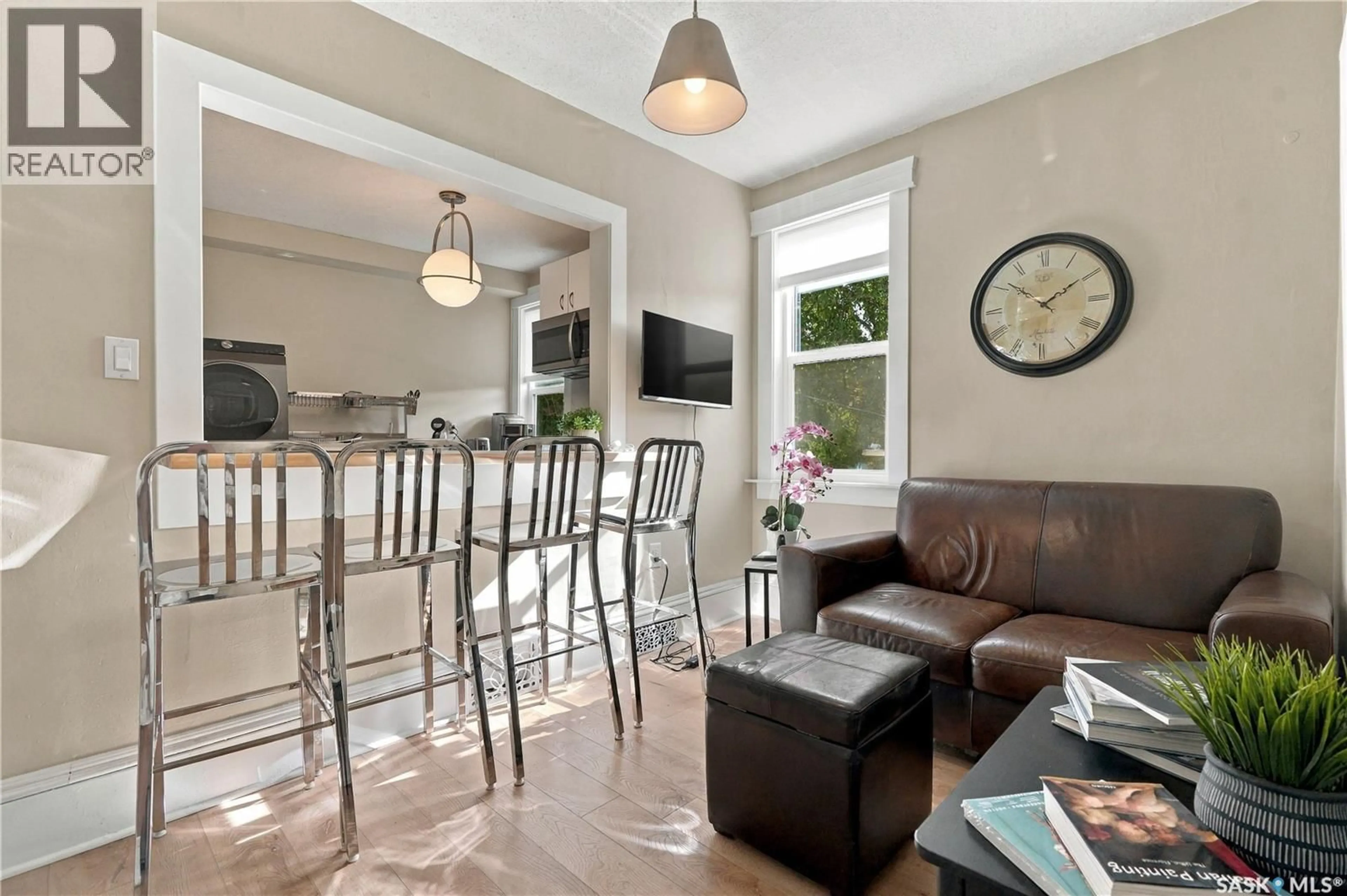 Open concept kitchen, unknown for 332 10TH STREET, Saskatoon Saskatchewan S7N0C7