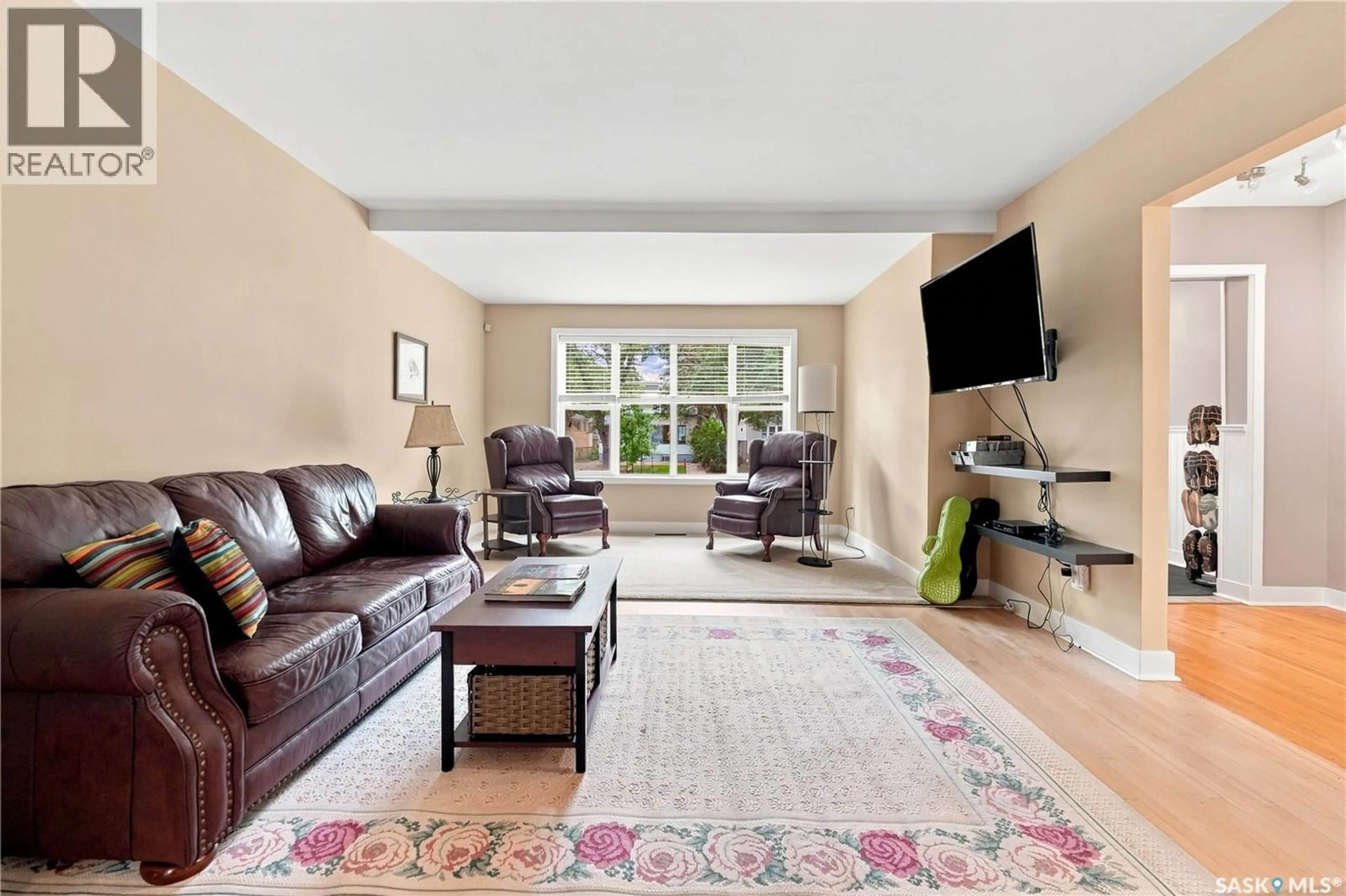 Living room with furniture, unknown for 3208 VICTORIA AVENUE, Regina Saskatchewan S4T1L4