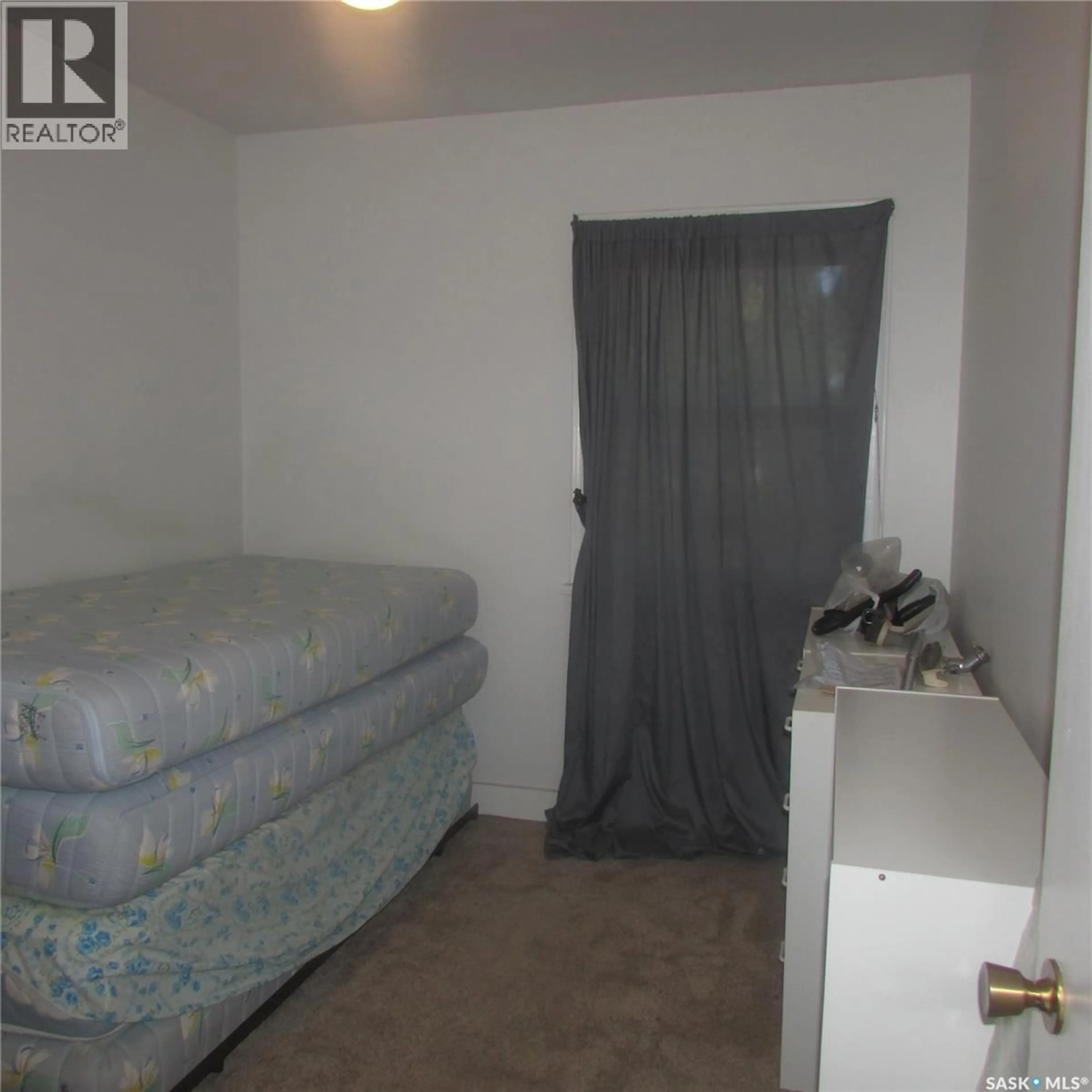 A pic of a room for 1742 QUEBEC STREET, Regina Saskatchewan S4P1J3