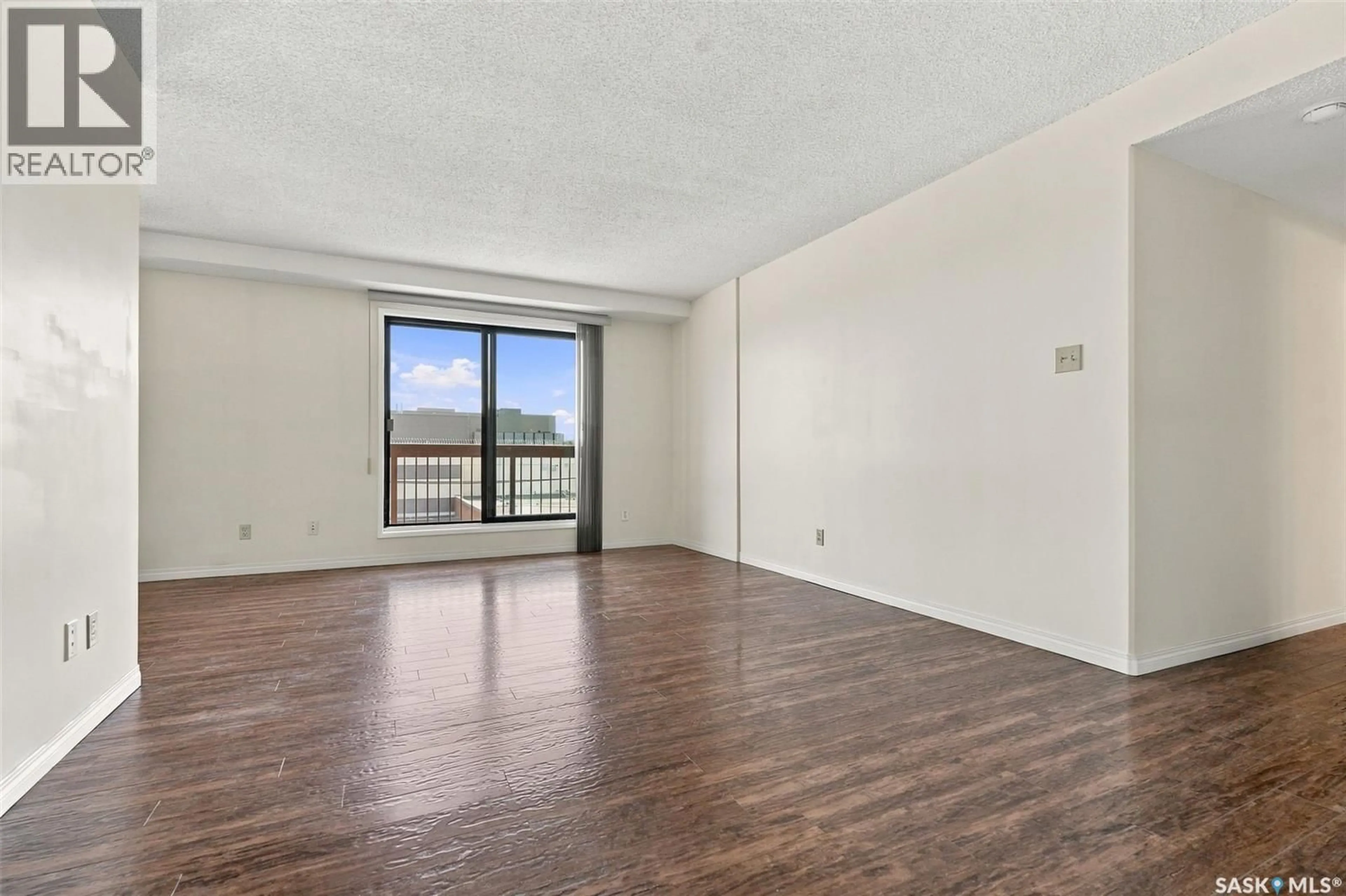 A pic of a room for N - 502 430 5TH AVENUE, Saskatoon Saskatchewan S7K6Z2