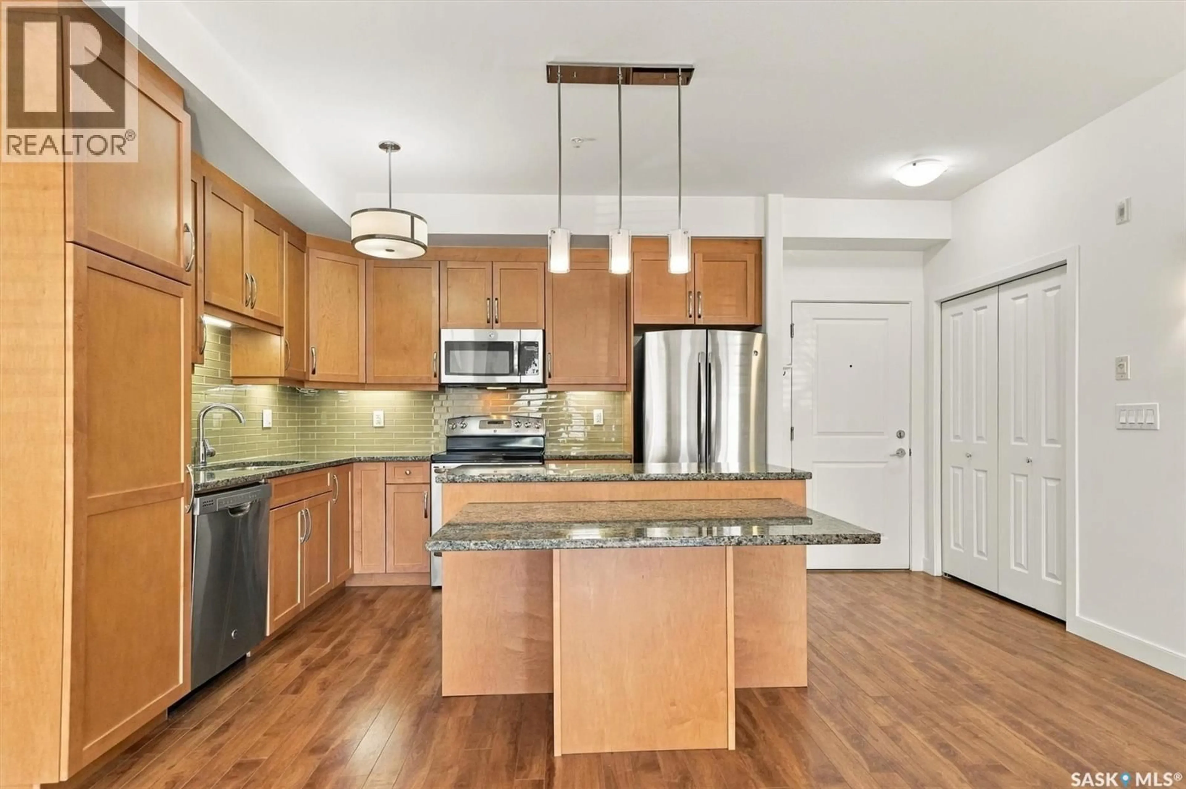 Open concept kitchen, unknown for 111 1035 MOSS AVENUE, Saskatoon Saskatchewan S7H2E5