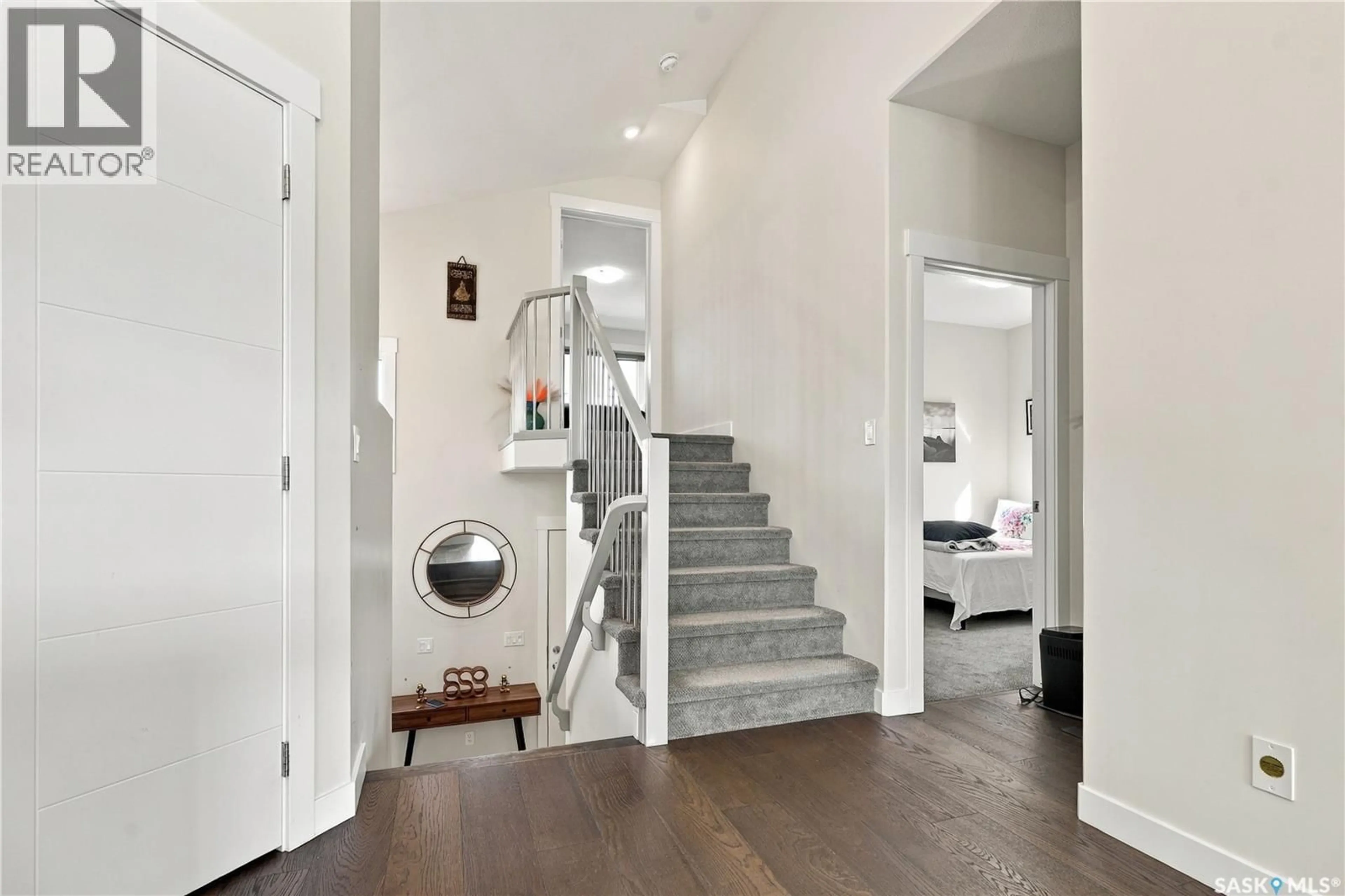 Indoor entryway for 310 BURGESS CRESCENT, Saskatoon Saskatchewan S7V0S3