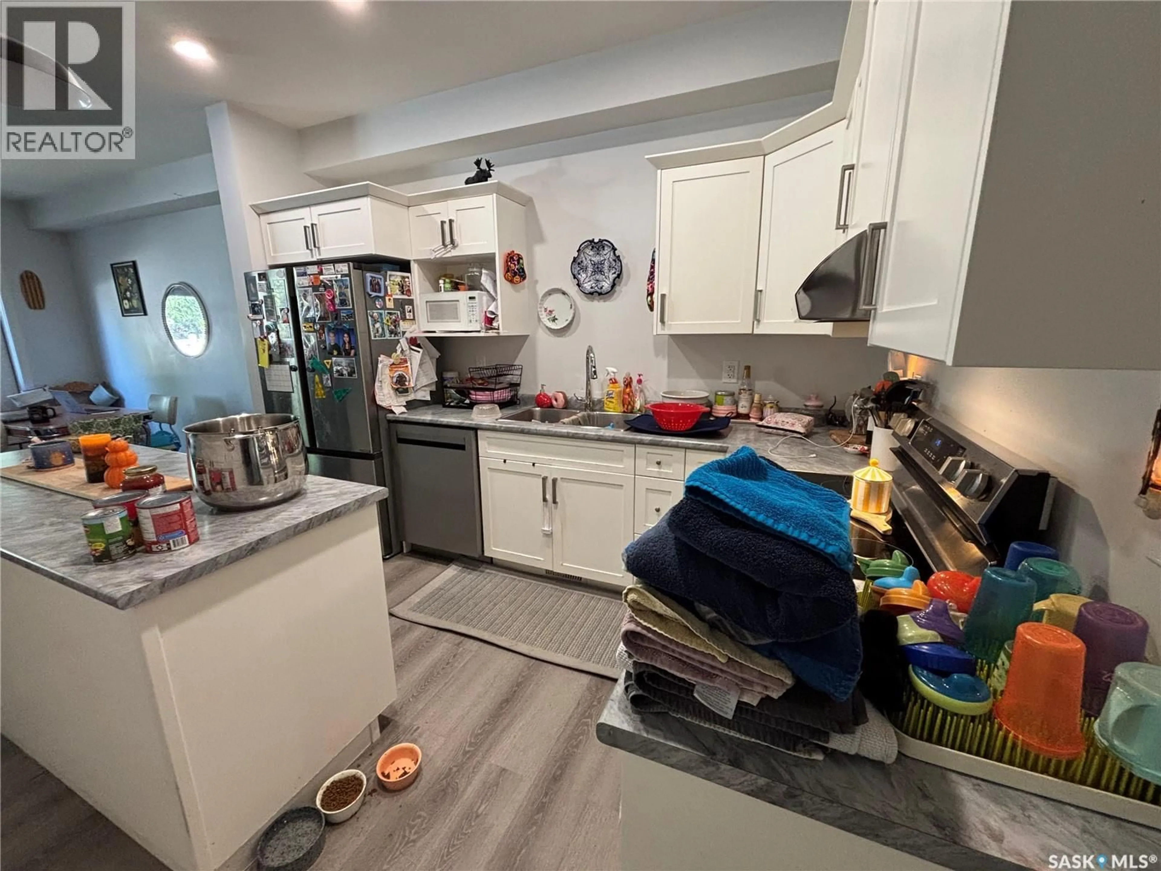 Open concept kitchen, unknown for A & B - 24 2ND AVENUE, Clavet Saskatchewan S0K0Y0