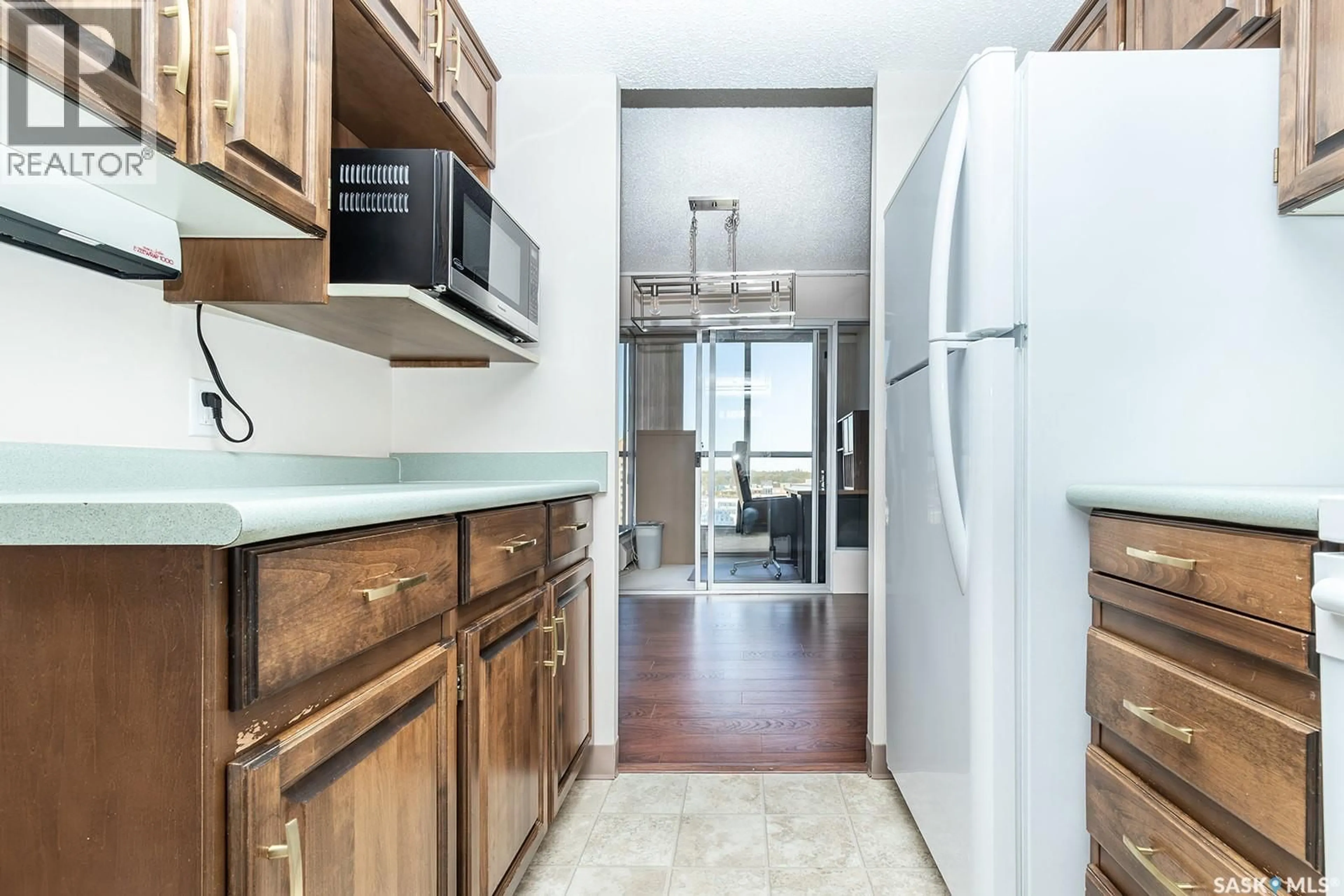 Standard kitchen, unknown for 315 - 1405 5TH AVENUE, Saskatoon Saskatchewan S7K2P4