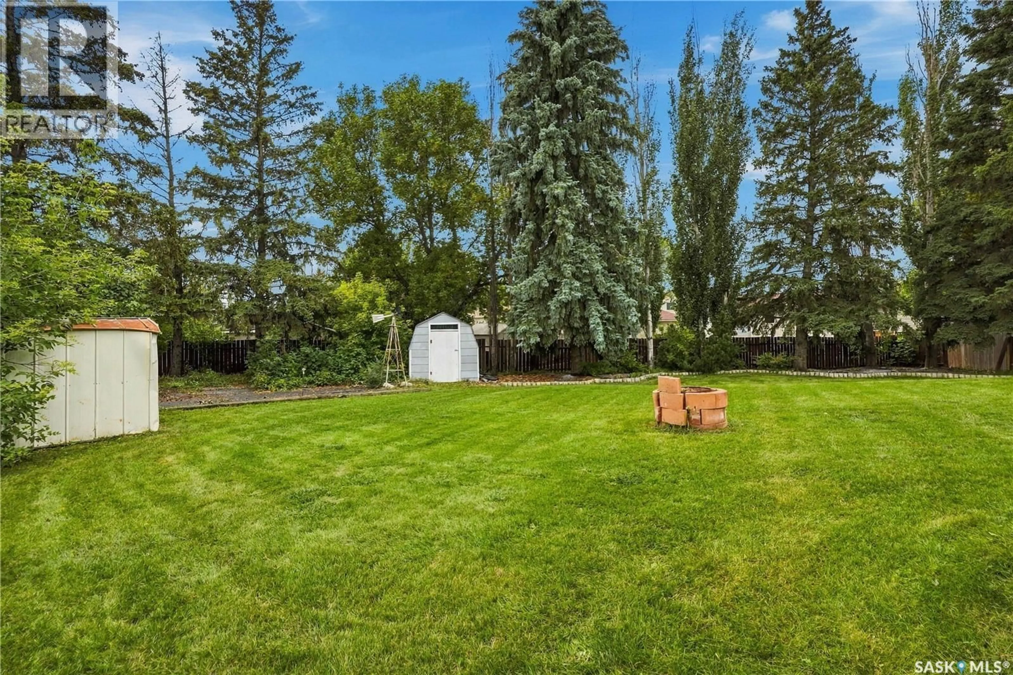 Patio, unknown for 618 PRIEL COURT, Saskatoon Saskatchewan S7M4K6