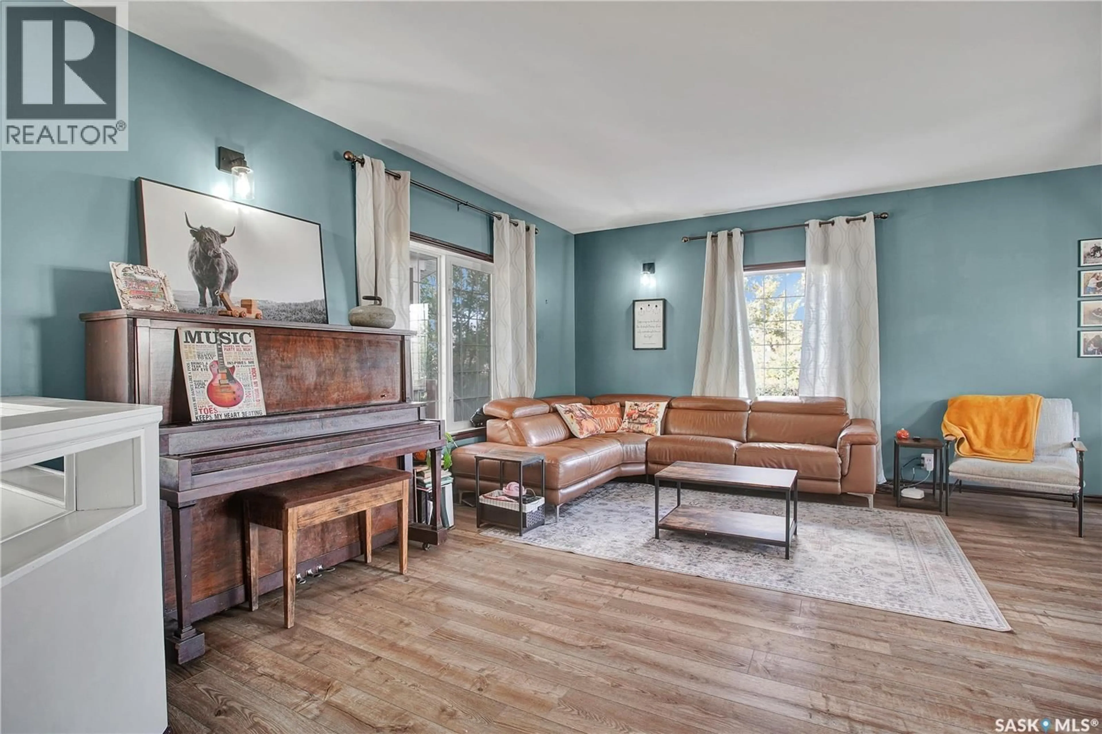 Living room with furniture, unknown for 134 1ST STREET, Dalmeny Saskatchewan S0K1E0