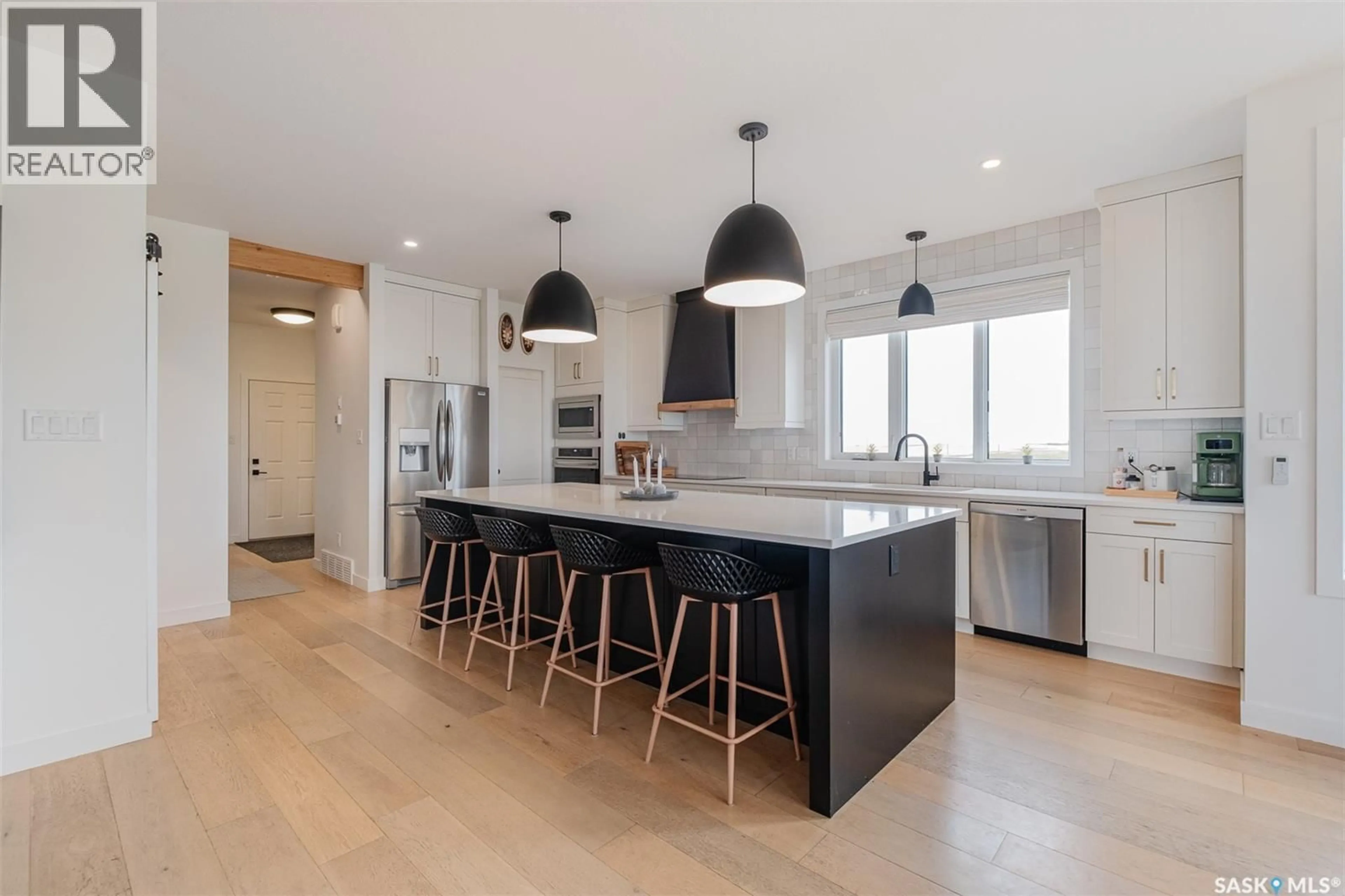 Contemporary kitchen, unknown for HAYTER ACREAGE, Dufferin Rm No. 190 Saskatchewan S0G3C0
