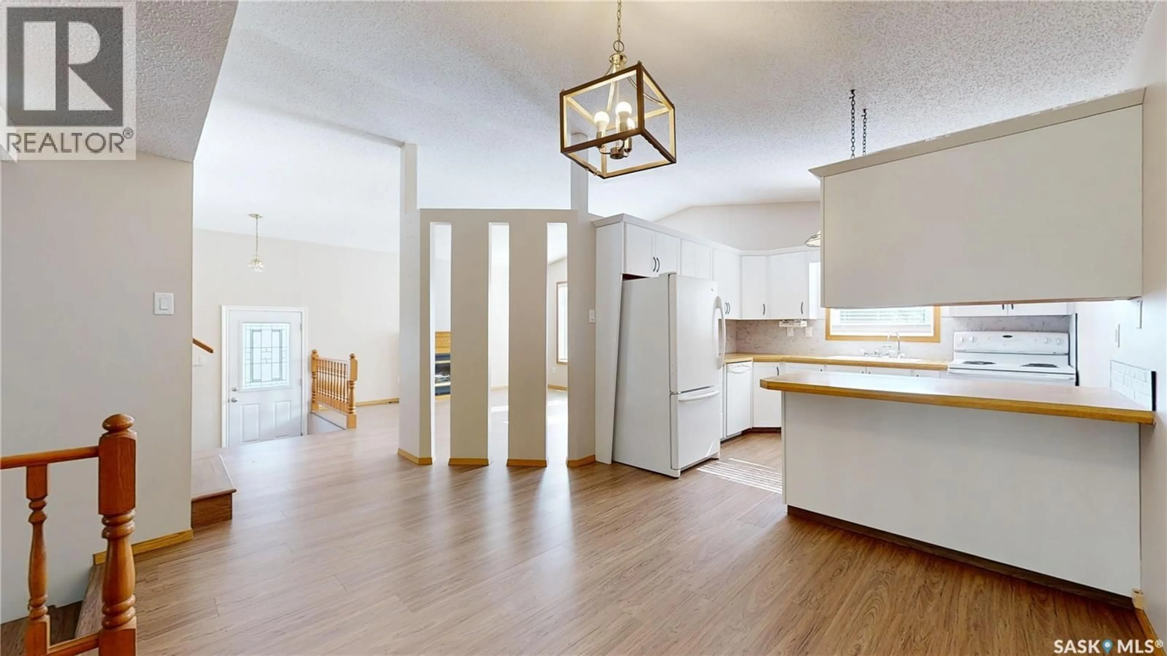 Open concept kitchen, unknown for 6418 DALGLIESH DRIVE, Regina Saskatchewan S4X2R2