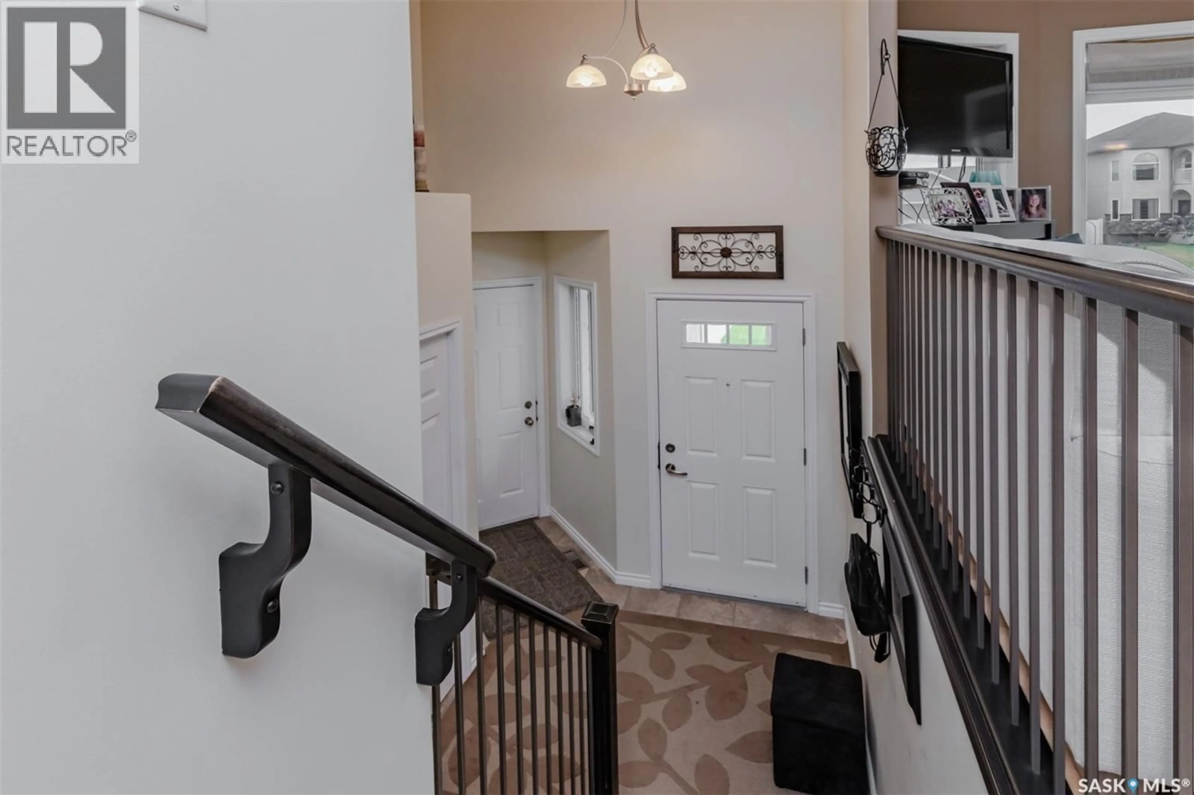 Indoor entryway for 322 NICKLAUS DRIVE, Warman Saskatchewan S0K0A1